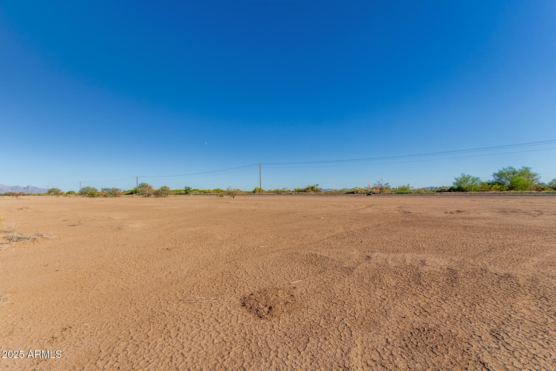 Build your dream property on this .19-acre lot in Arizona City. This prime piece of land offers a great opportunity for residential or investment purposes. Seller financing is available, making it easier than ever to own your piece of Arizona! Don't miss out on this affordable and flexible opportunity!
