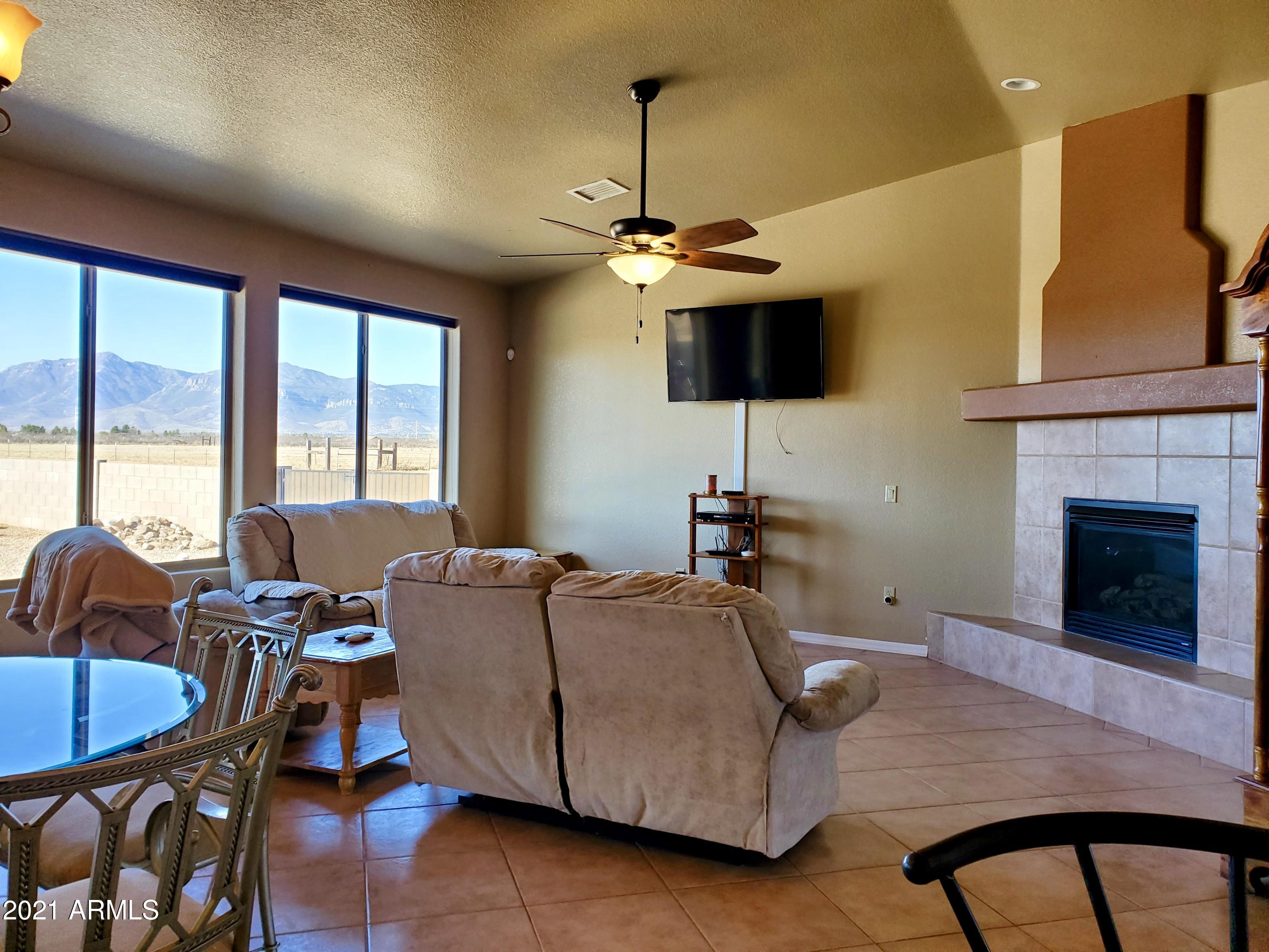 SIERRA BONITA RANCHES - Residential