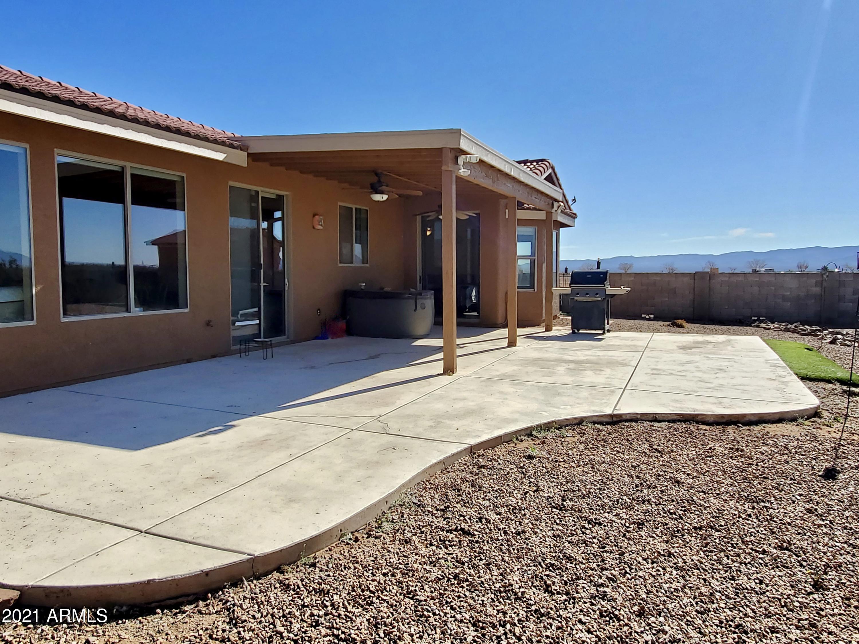 SIERRA BONITA RANCHES - Residential