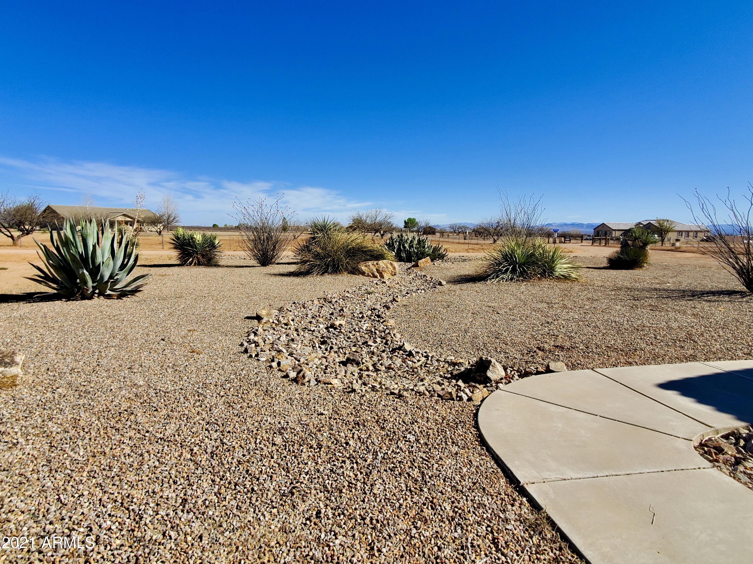 SIERRA BONITA RANCHES - Residential