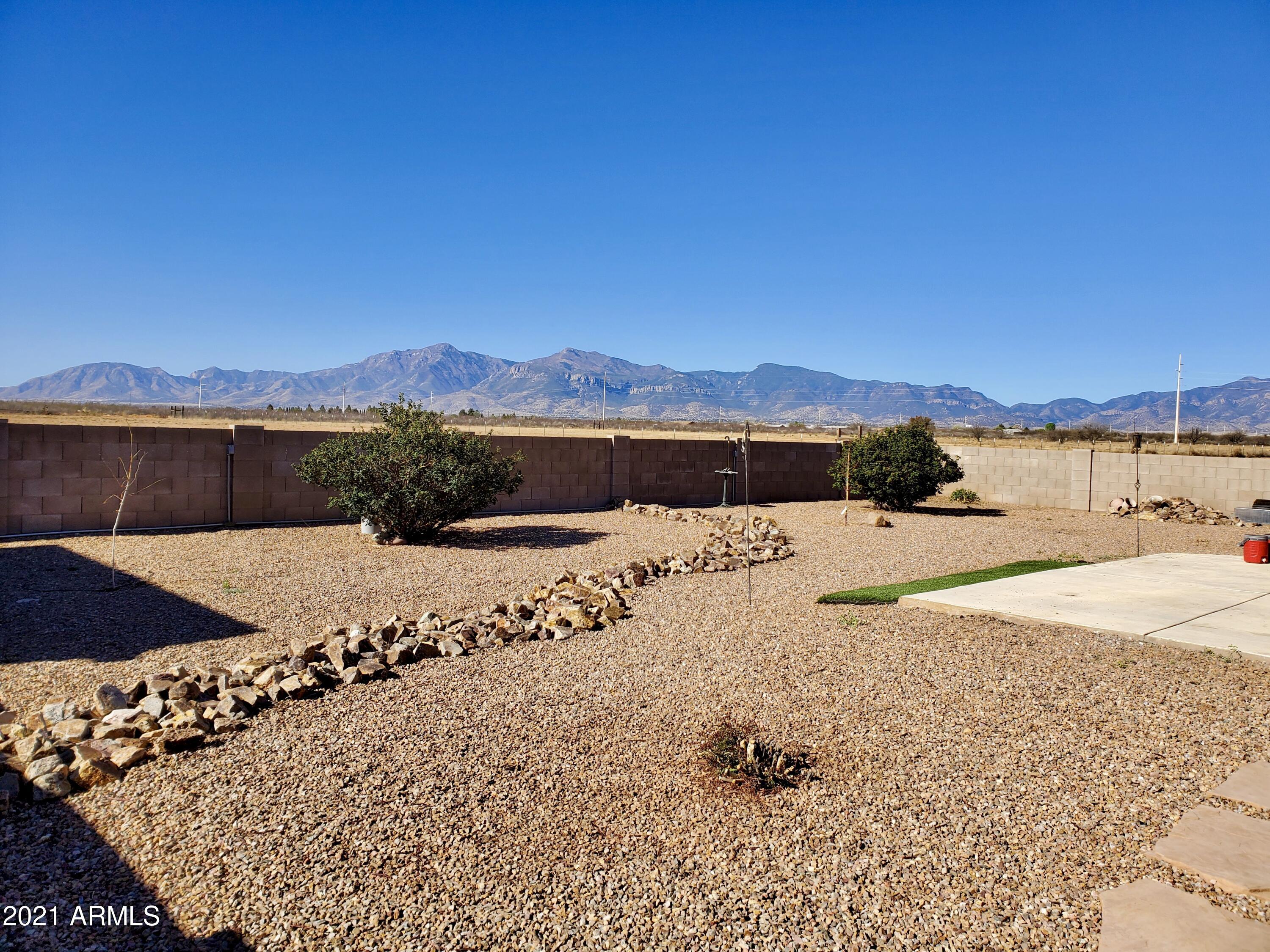 SIERRA BONITA RANCHES - Residential