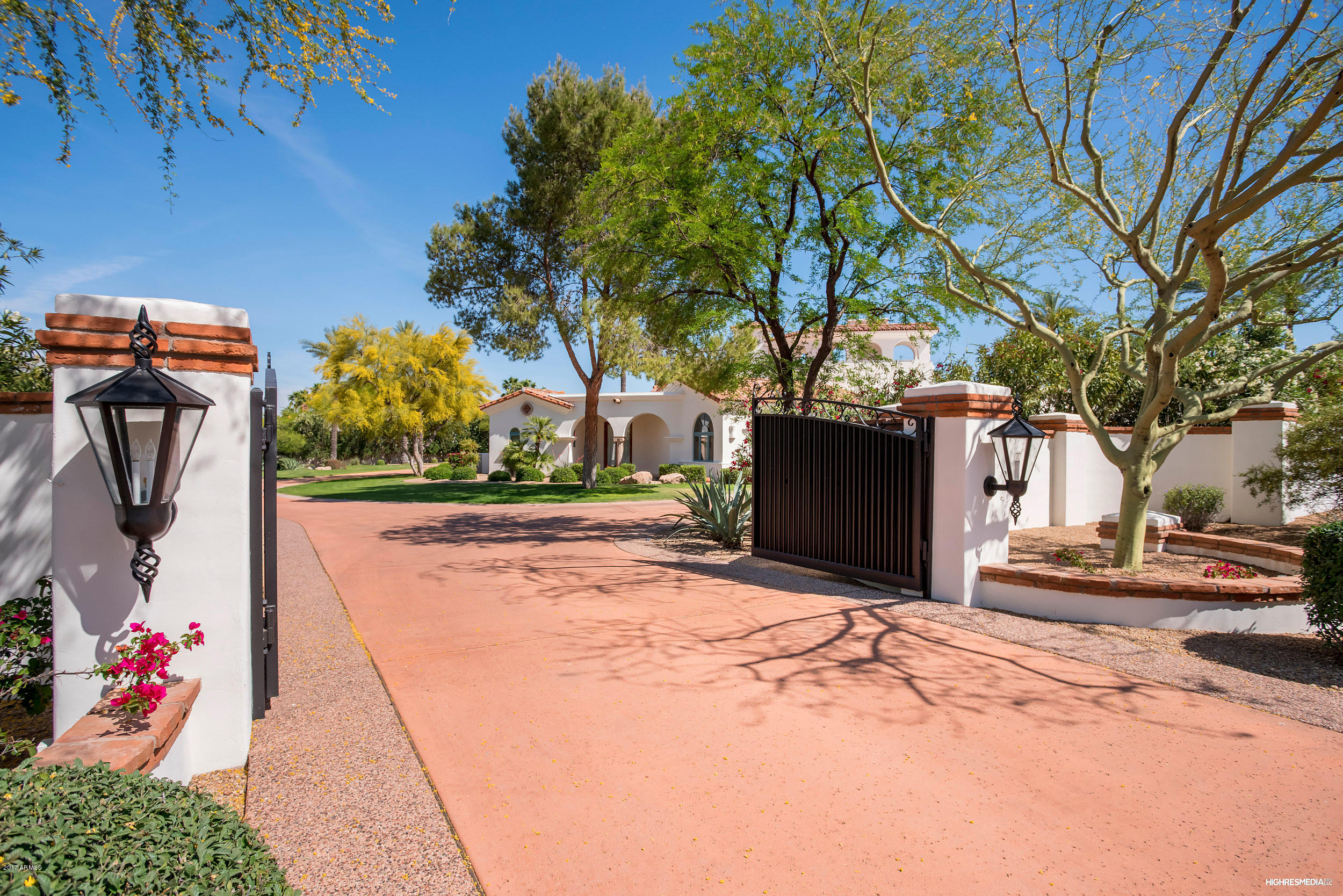 Tilyou Ranchitos - Residential