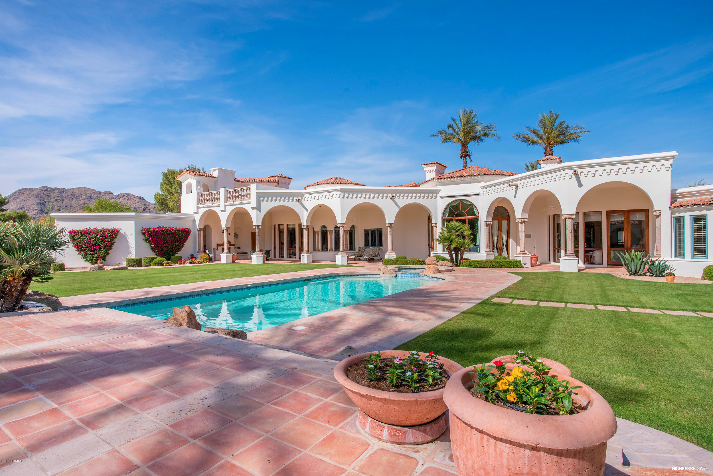 Tilyou Ranchitos - Residential