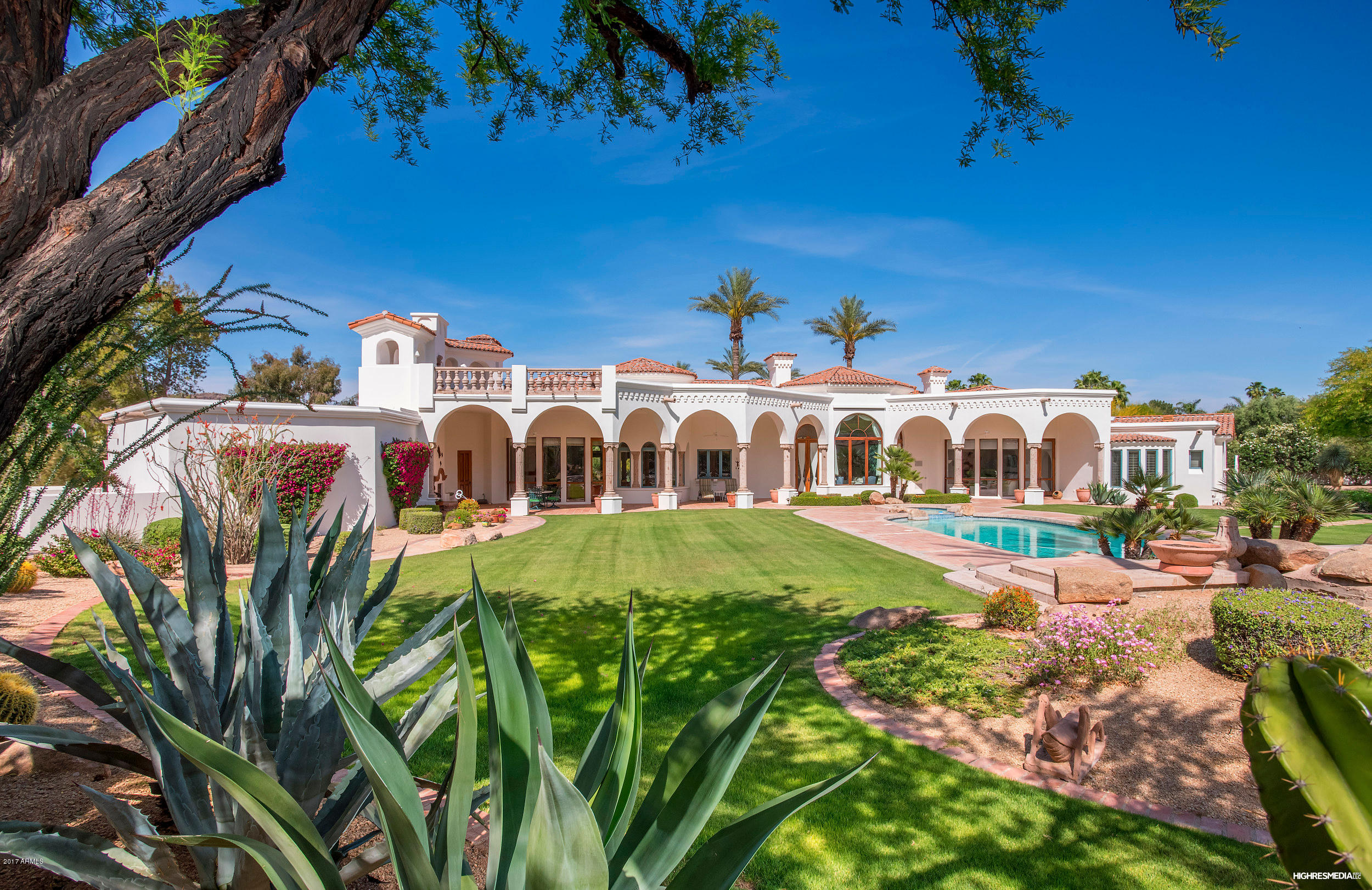 Tilyou Ranchitos - Residential