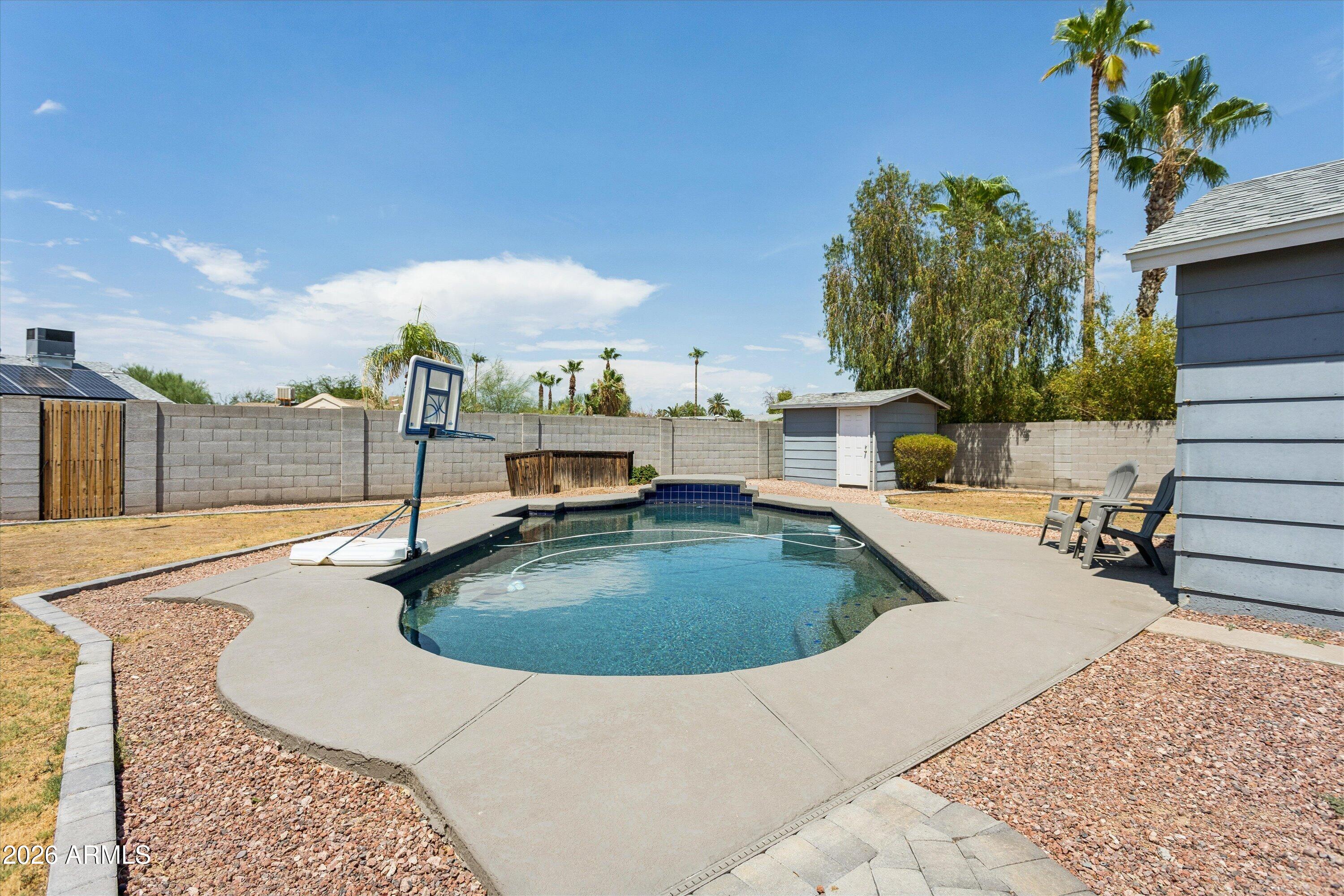 MELROSE PARADISE UNIT 7 - Residential