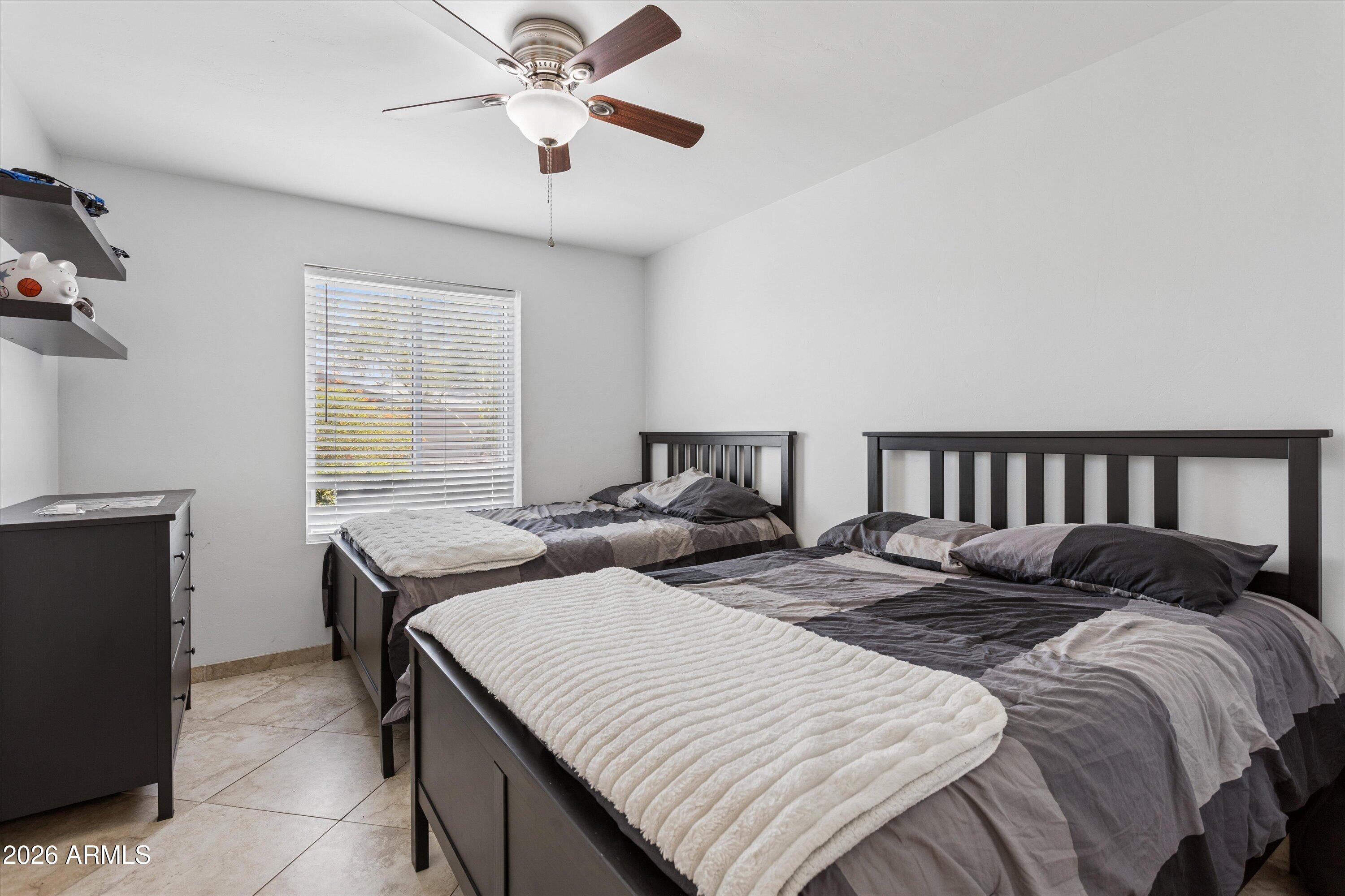 MELROSE PARADISE UNIT 7 - Residential