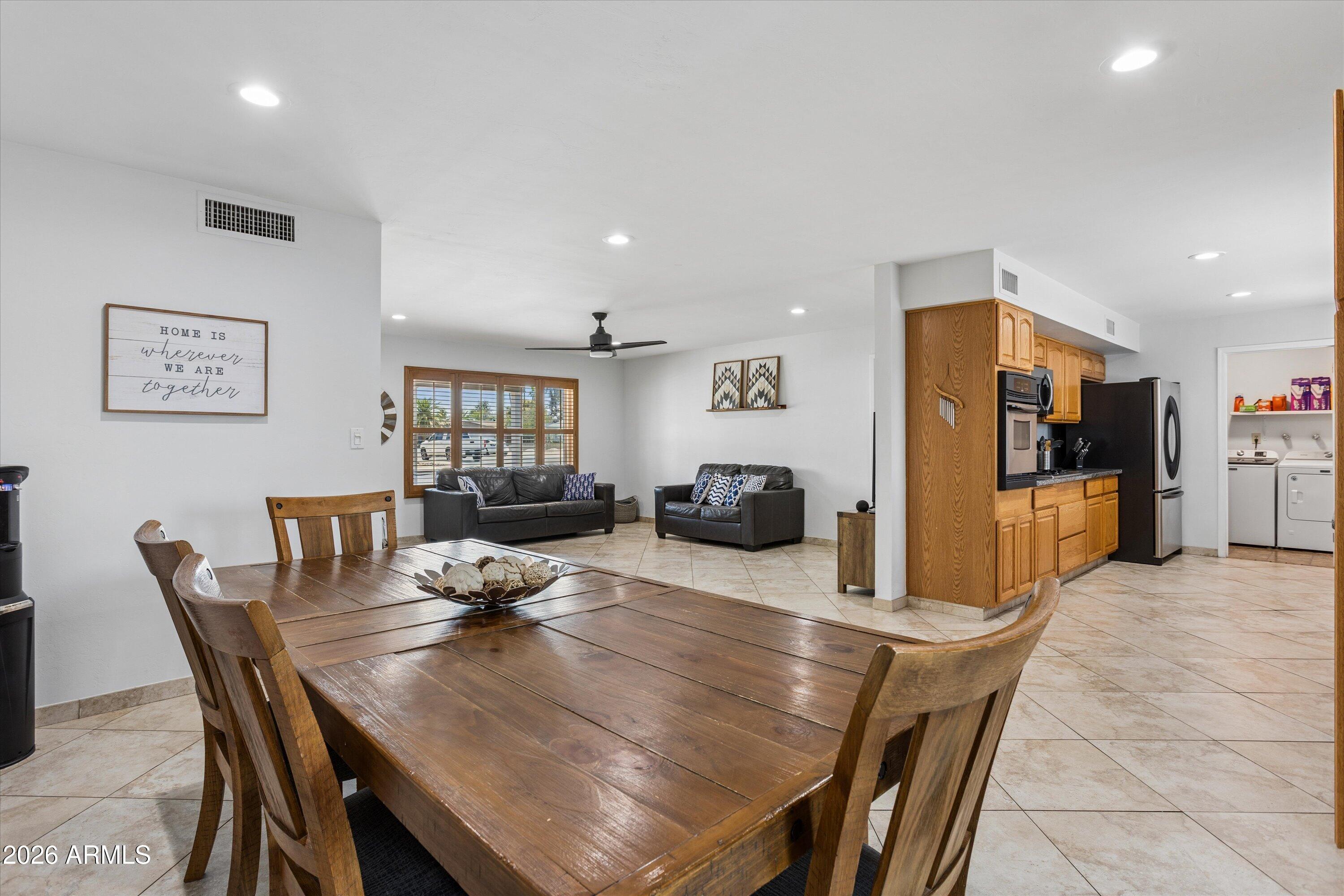 MELROSE PARADISE UNIT 7 - Residential
