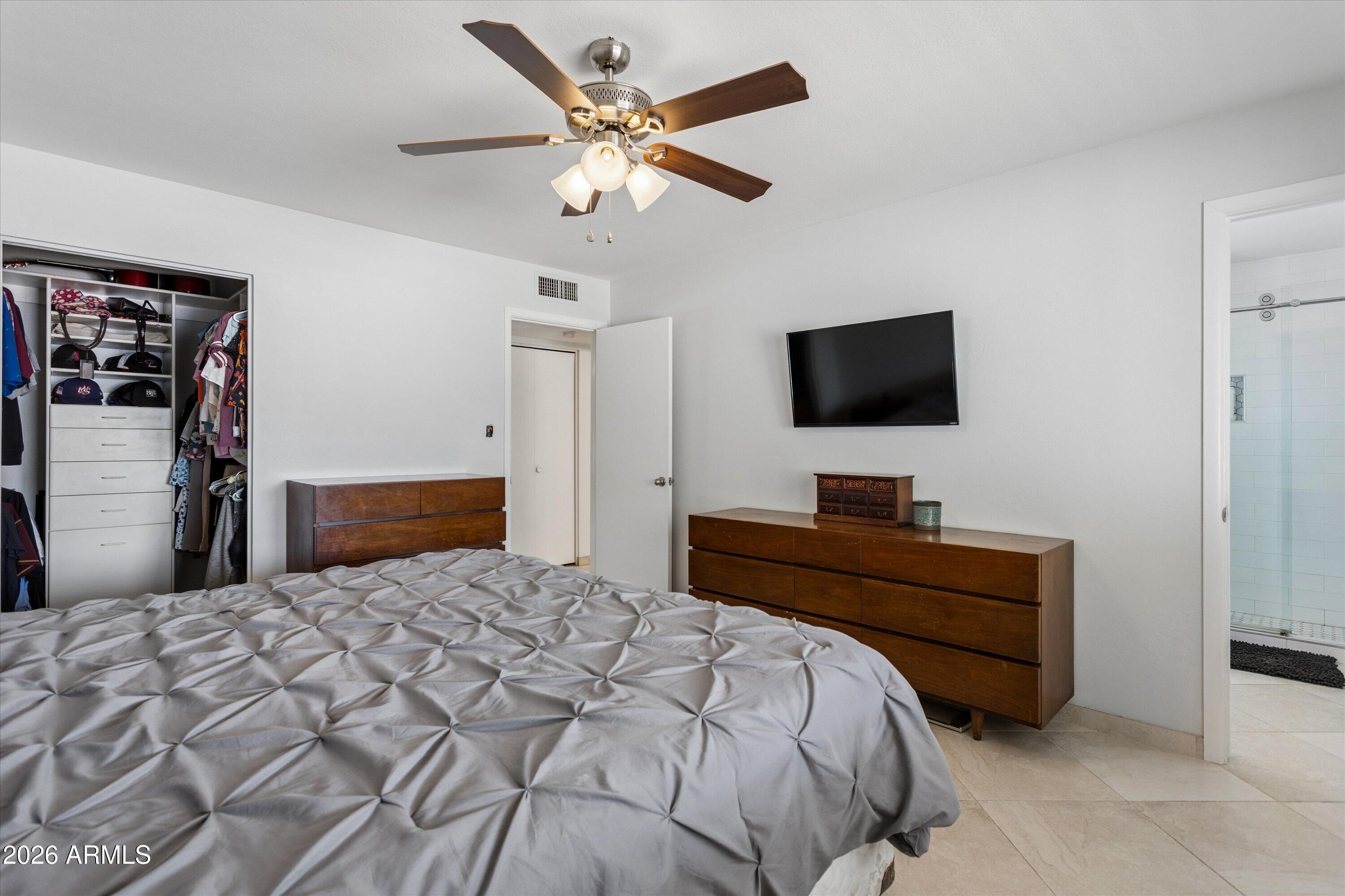 MELROSE PARADISE UNIT 7 - Residential