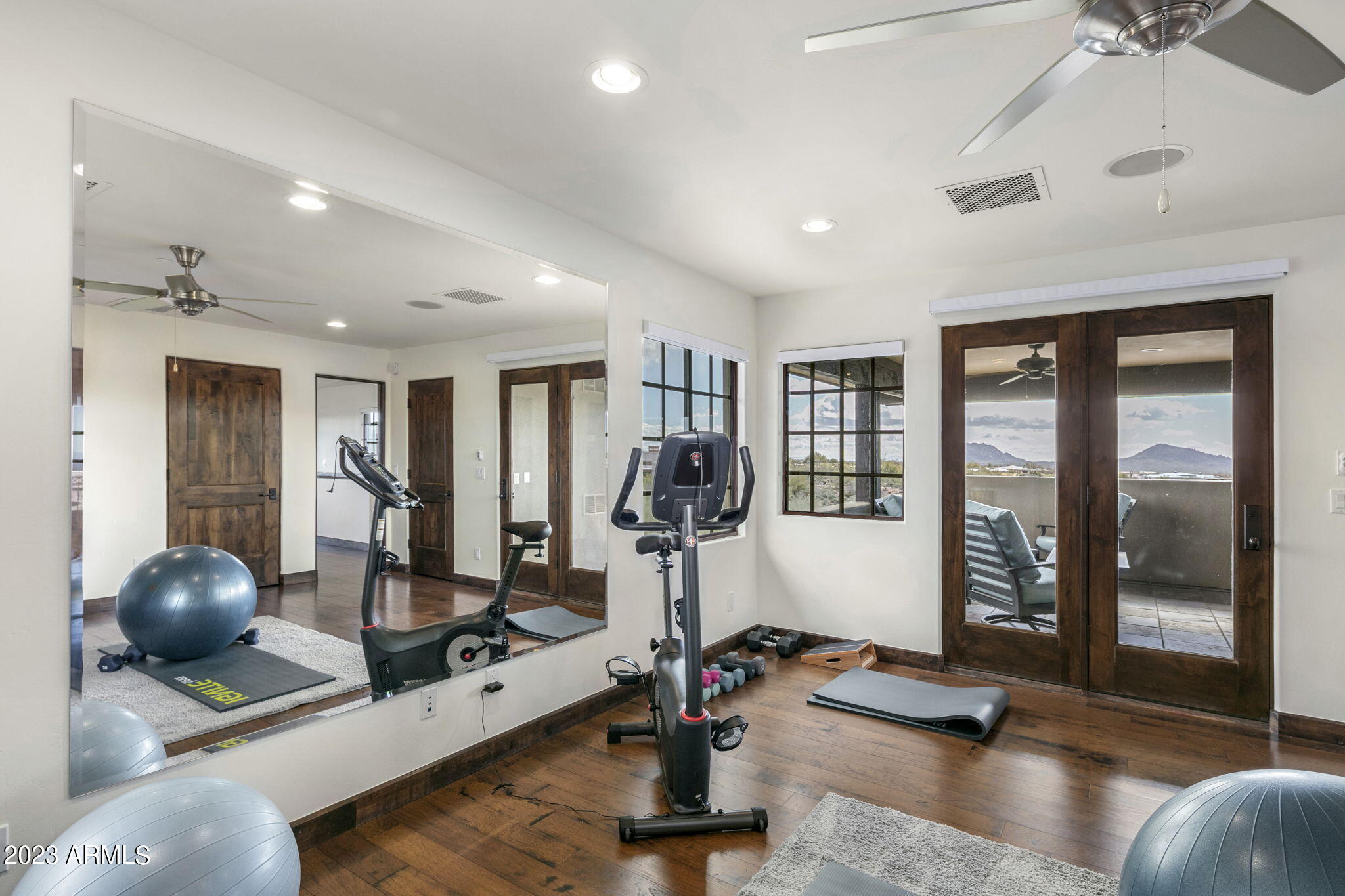 MIRABEL CLUB - Residential