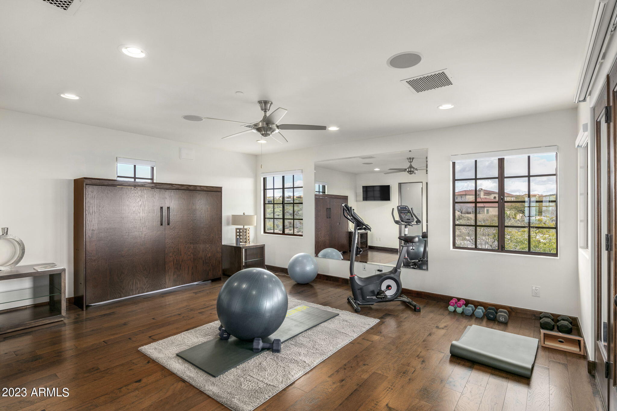 MIRABEL CLUB - Residential