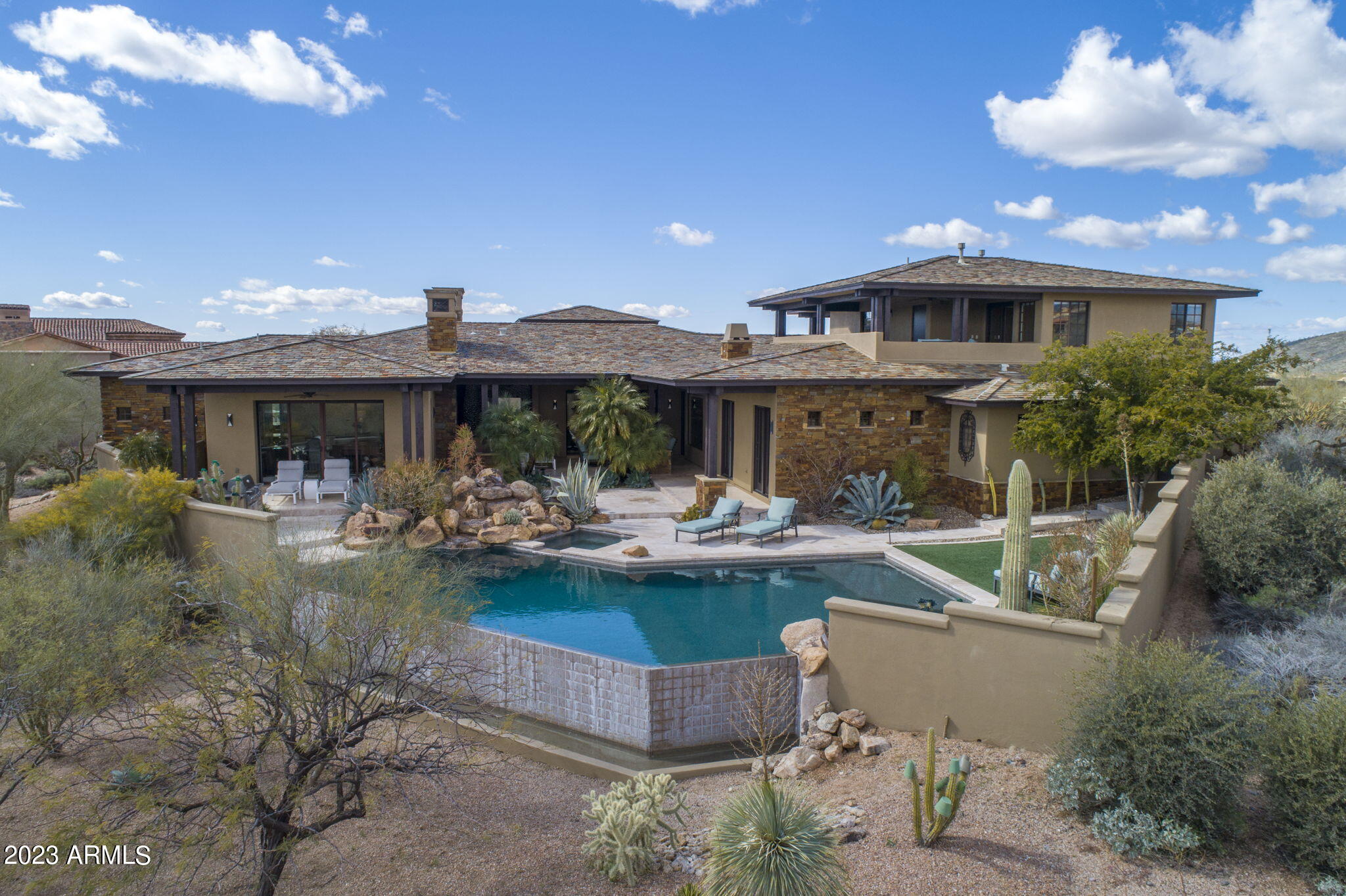 MIRABEL CLUB - Residential