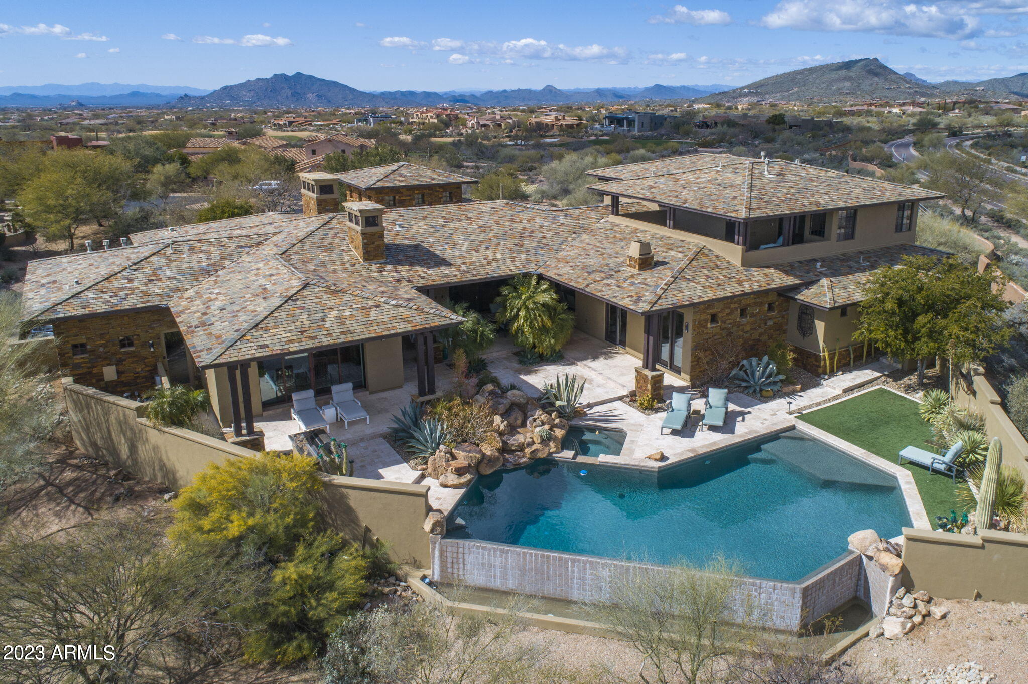 MIRABEL CLUB - Residential