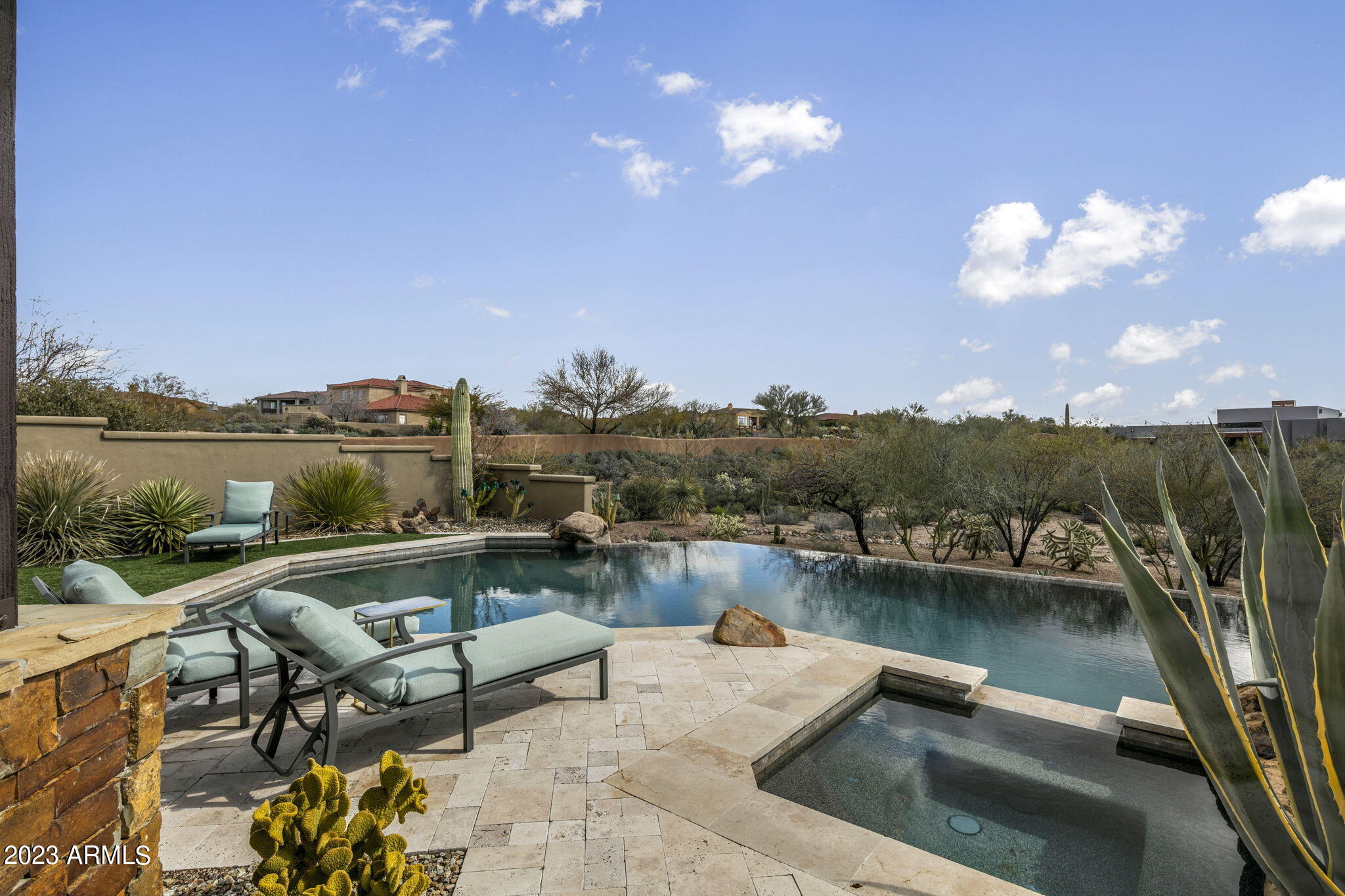 MIRABEL CLUB - Residential