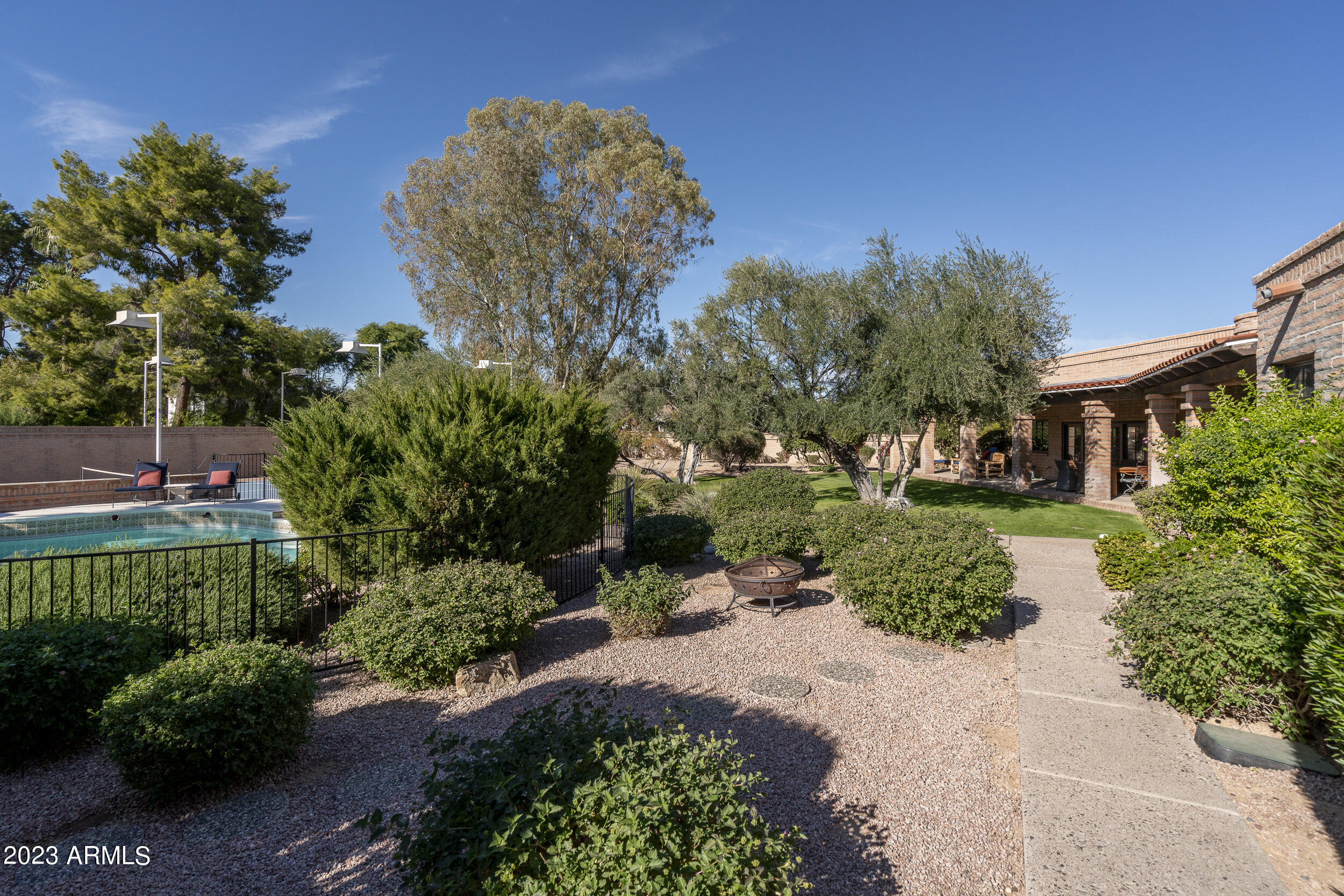 Camelback Country Club Estates - Residential