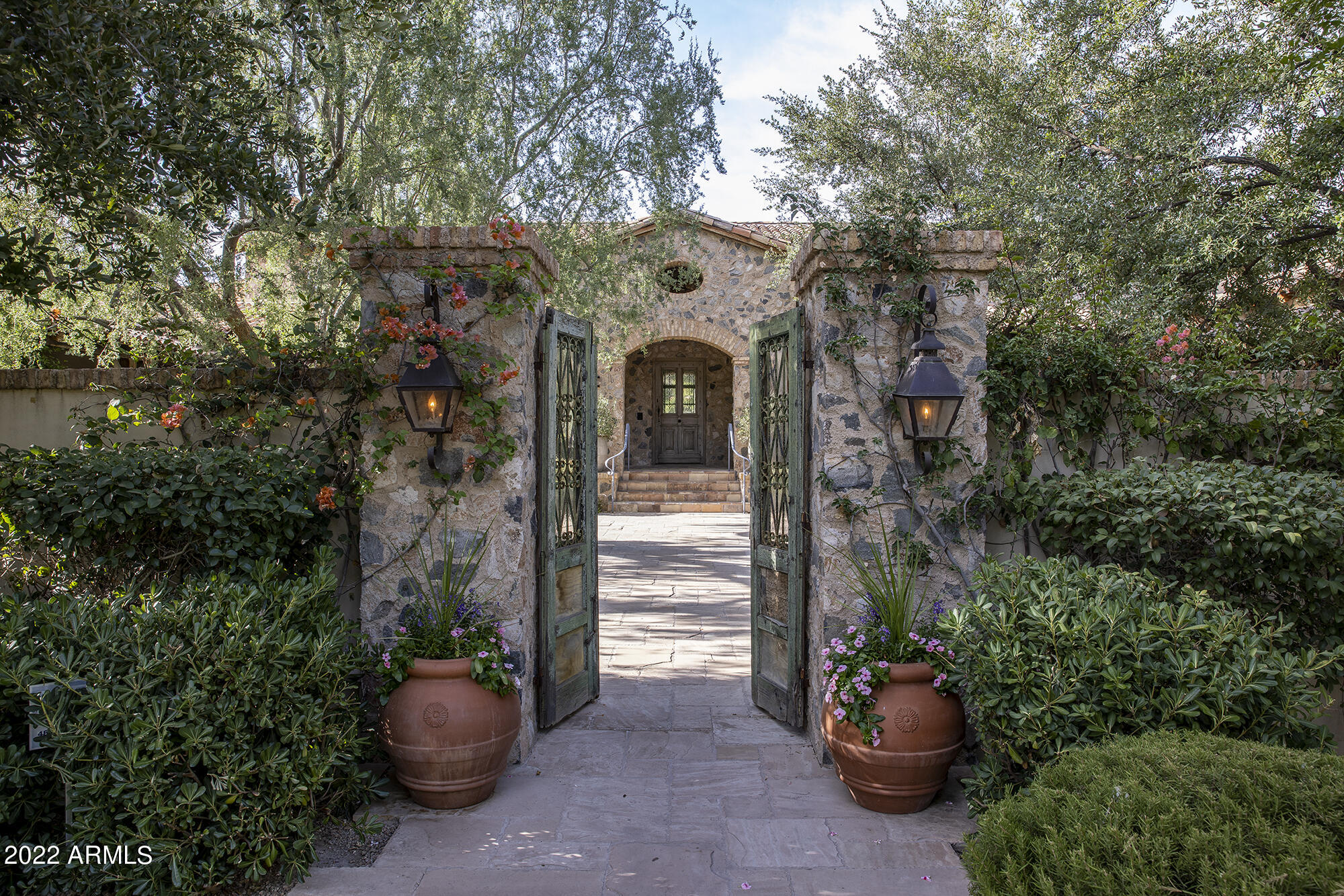 DESERT FAIRWAYS ESTATES - Residential