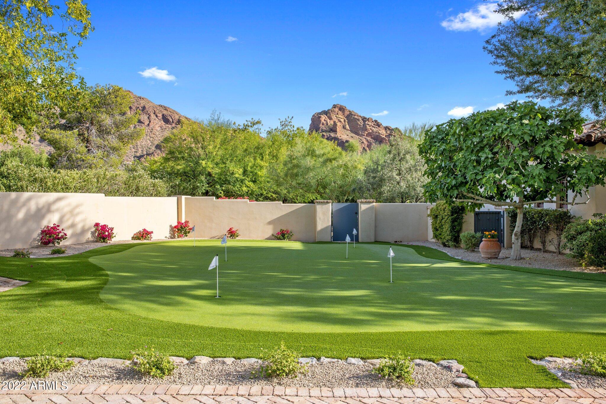 DESERT FAIRWAYS ESTATES - Residential