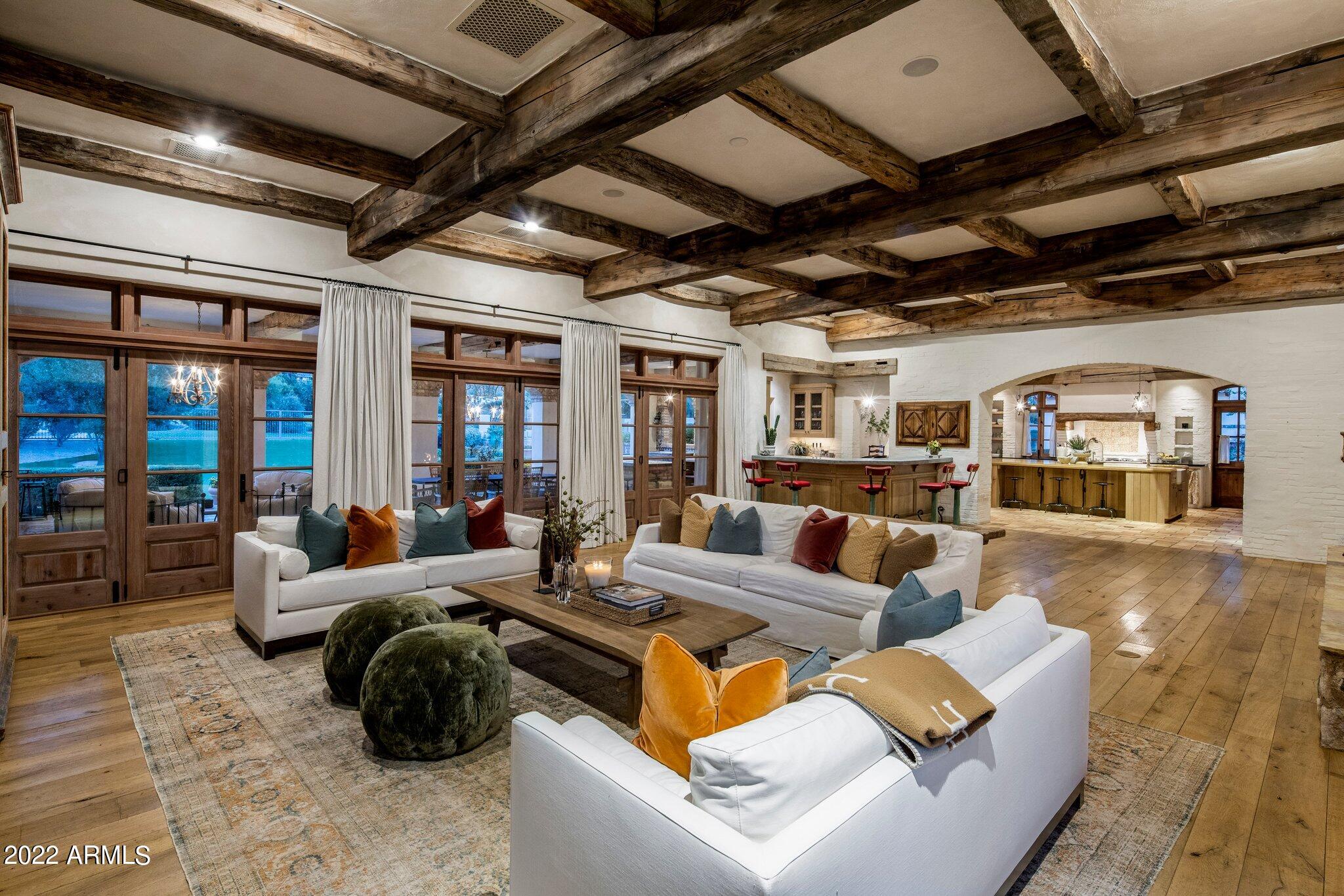 DESERT FAIRWAYS ESTATES - Residential