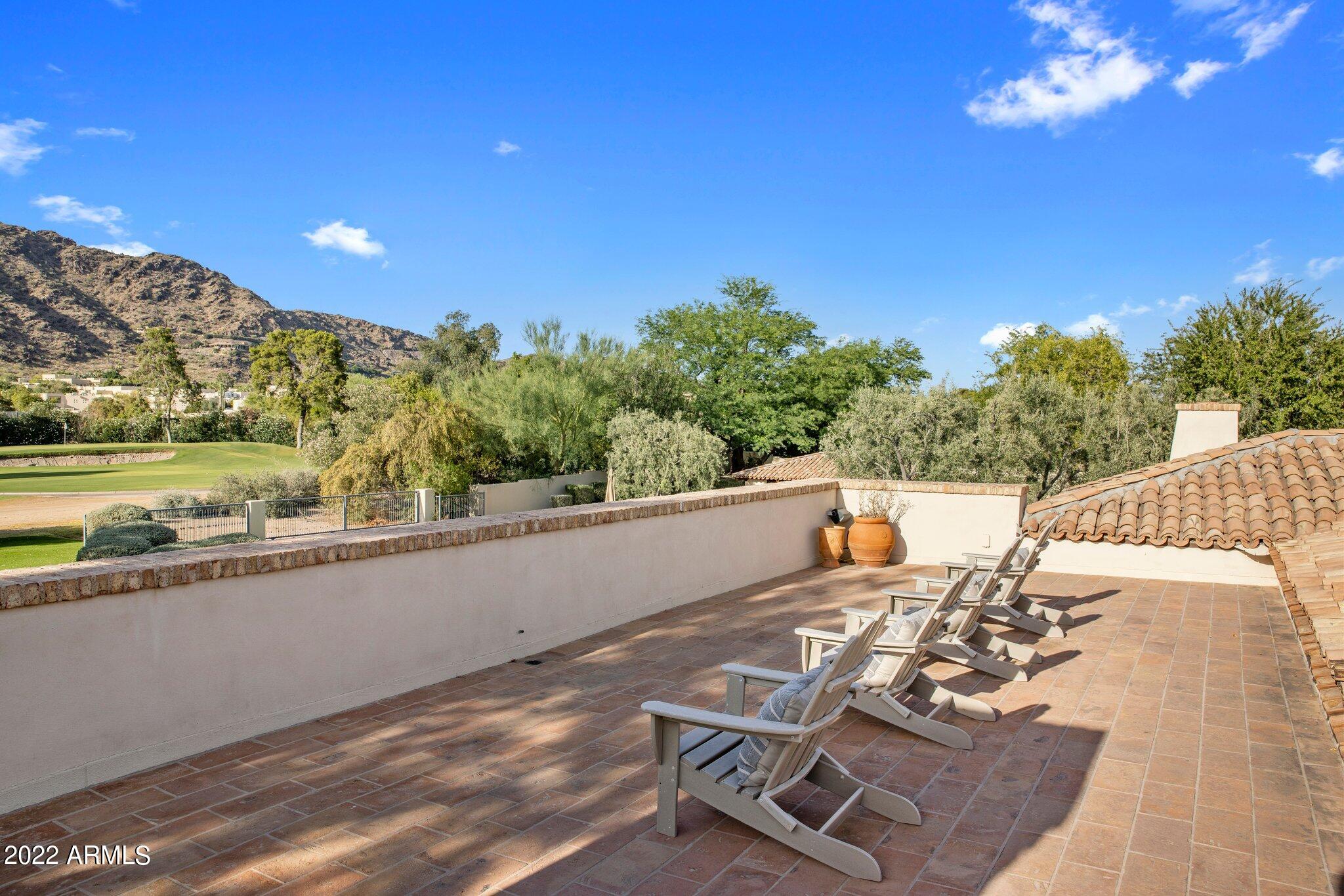 DESERT FAIRWAYS ESTATES - Residential
