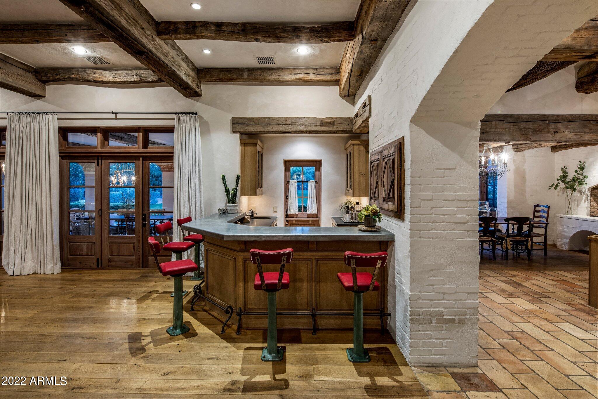 DESERT FAIRWAYS ESTATES - Residential