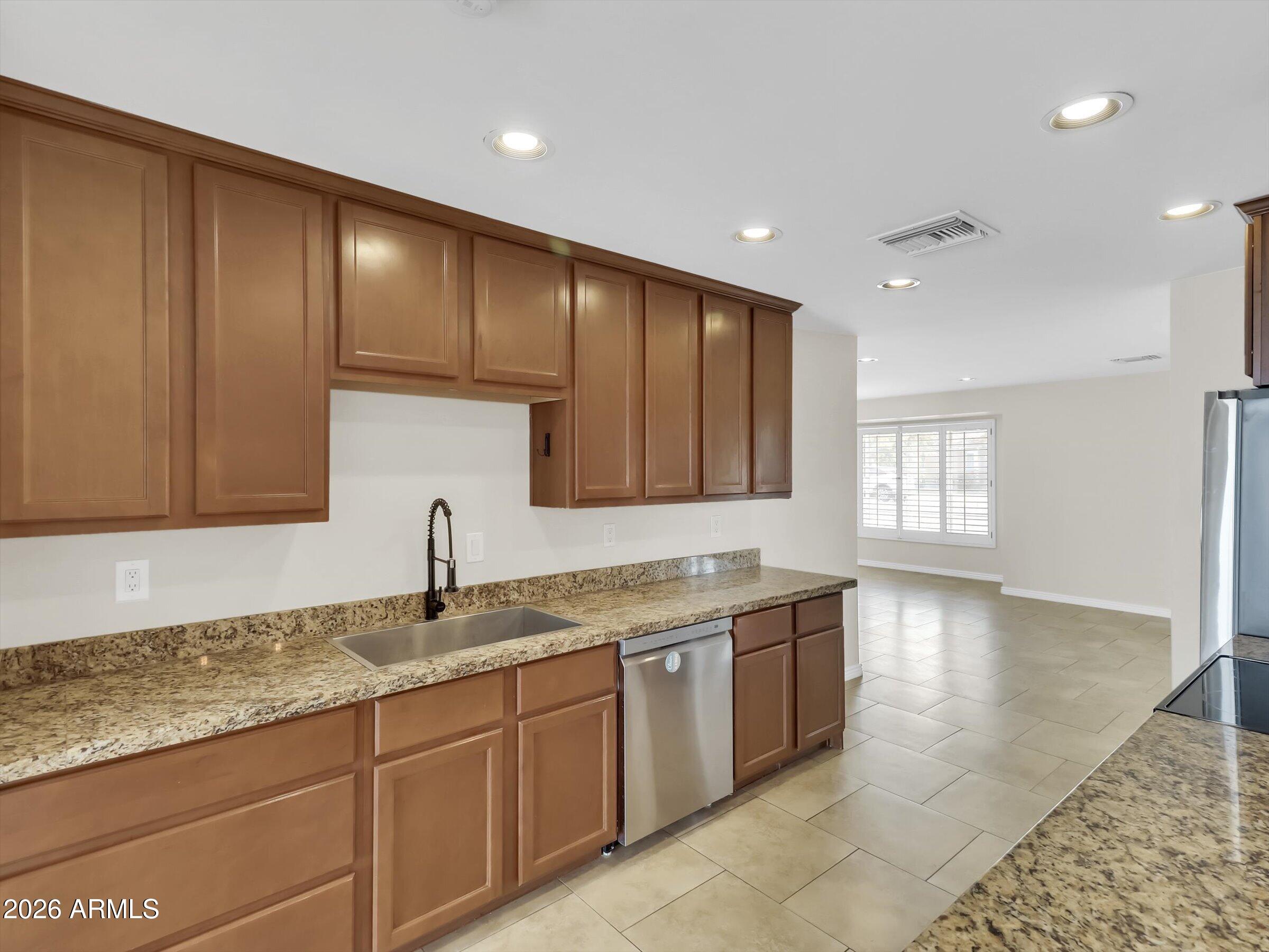 BETHANY ESTATES - Residential Lease