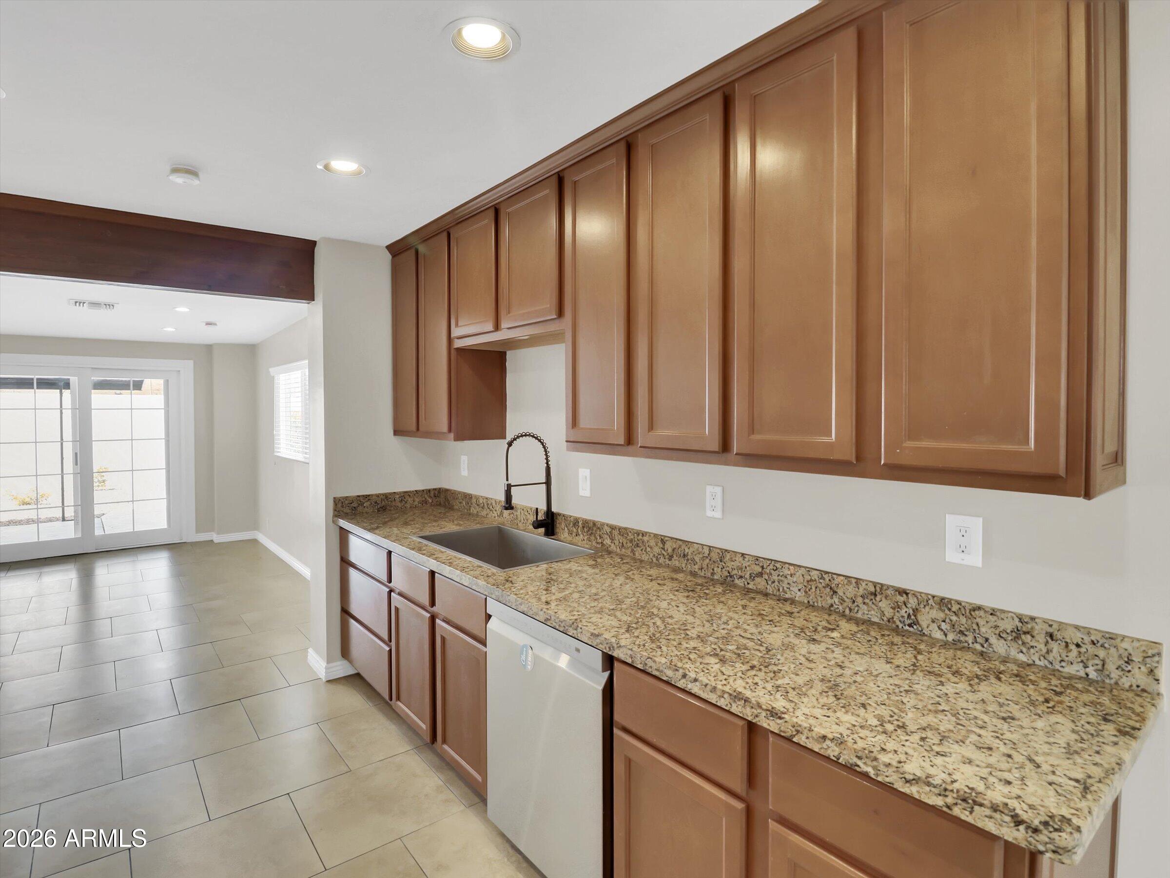 BETHANY ESTATES - Residential Lease