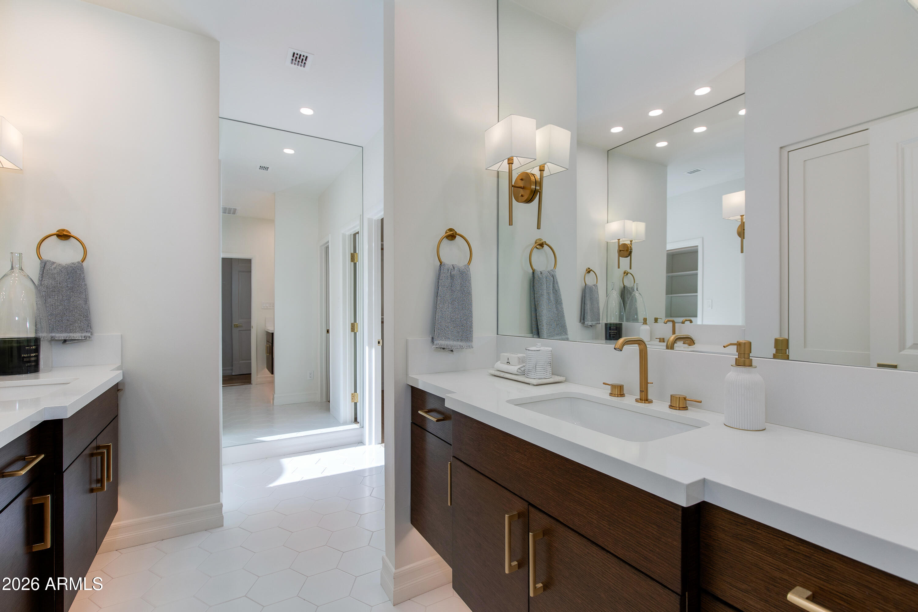 CAMELBACK VISTA ESTATES - Residential