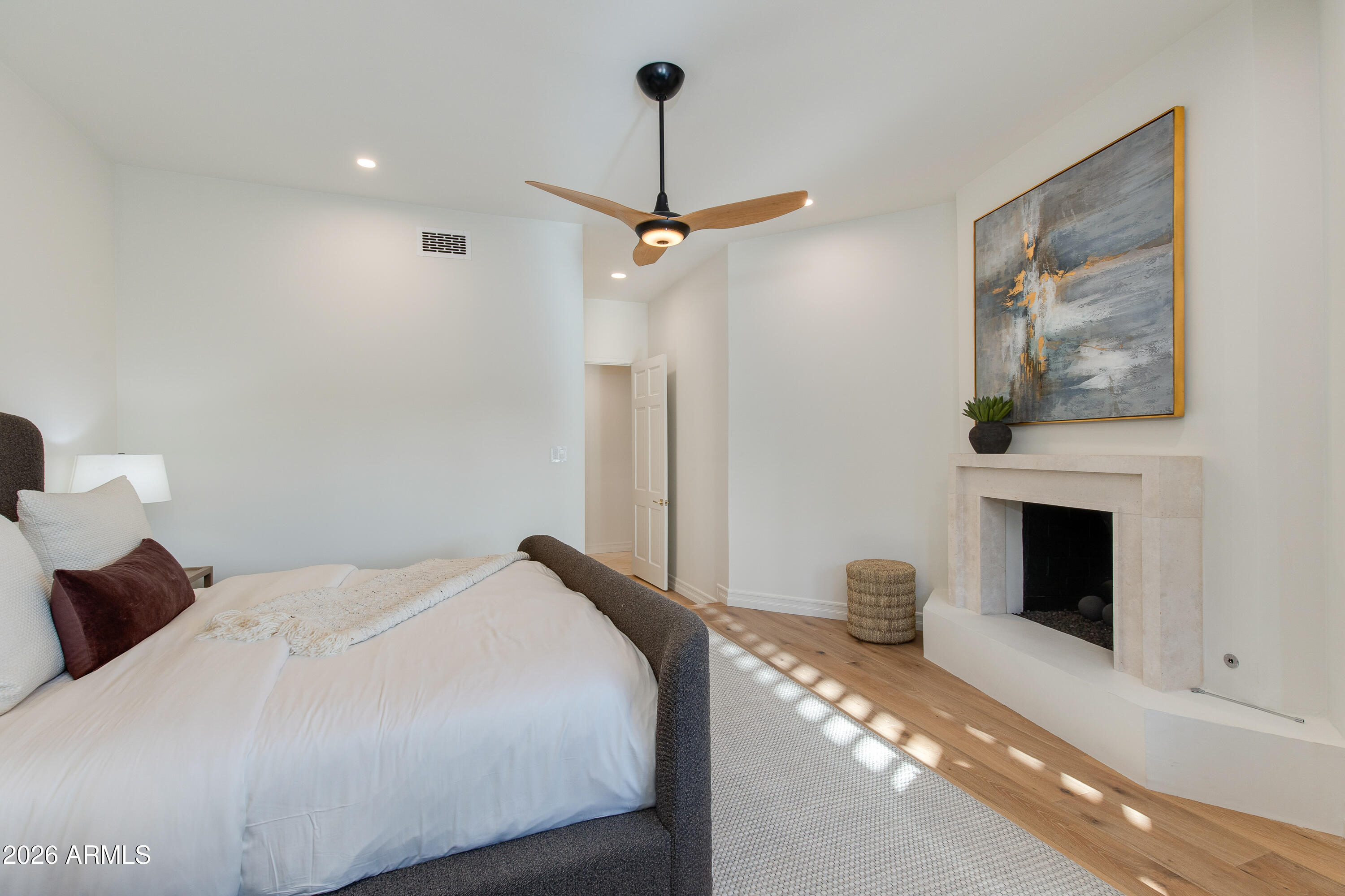 CAMELBACK VISTA ESTATES - Residential
