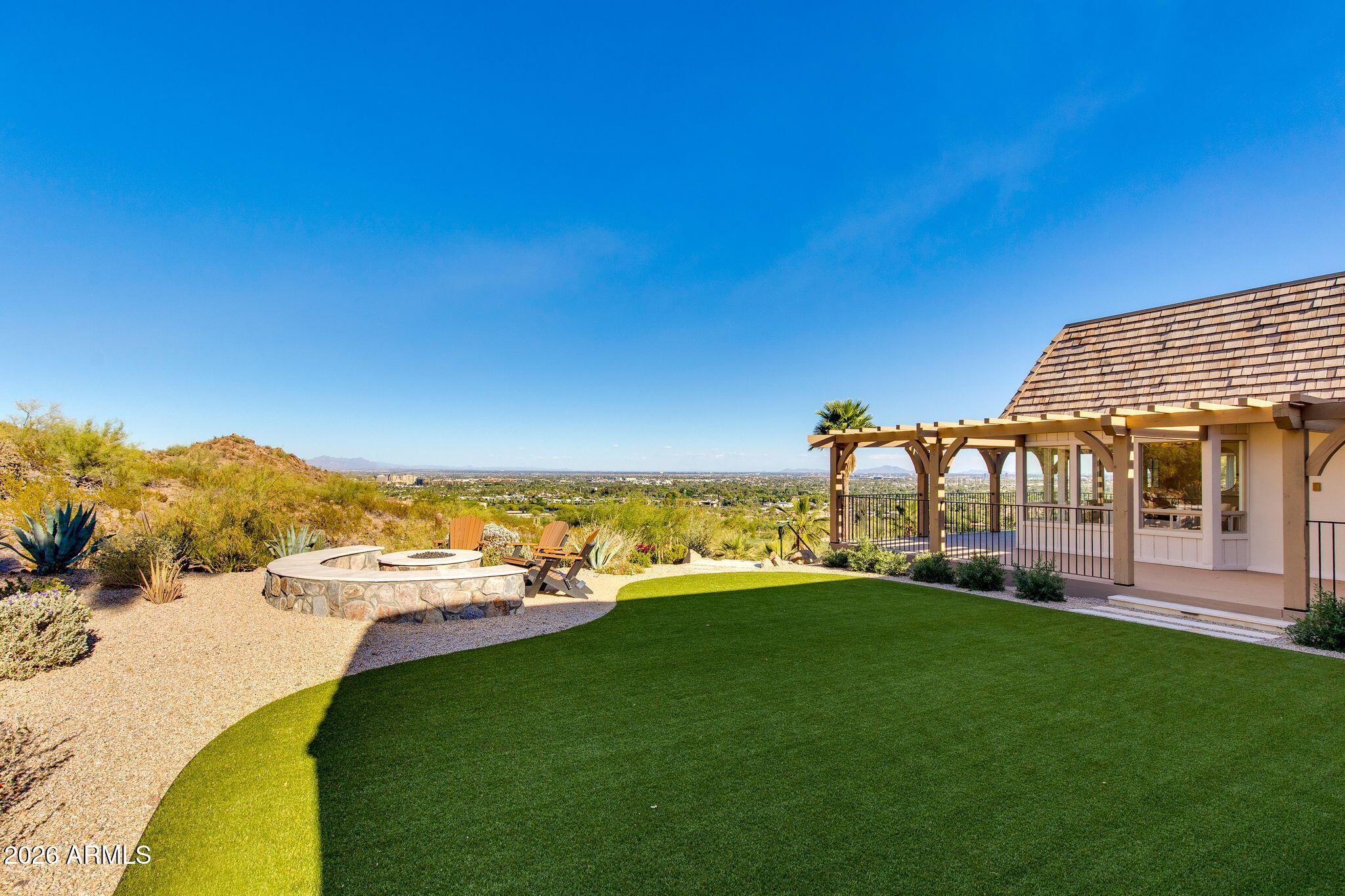 CAMELBACK VISTA ESTATES - Residential