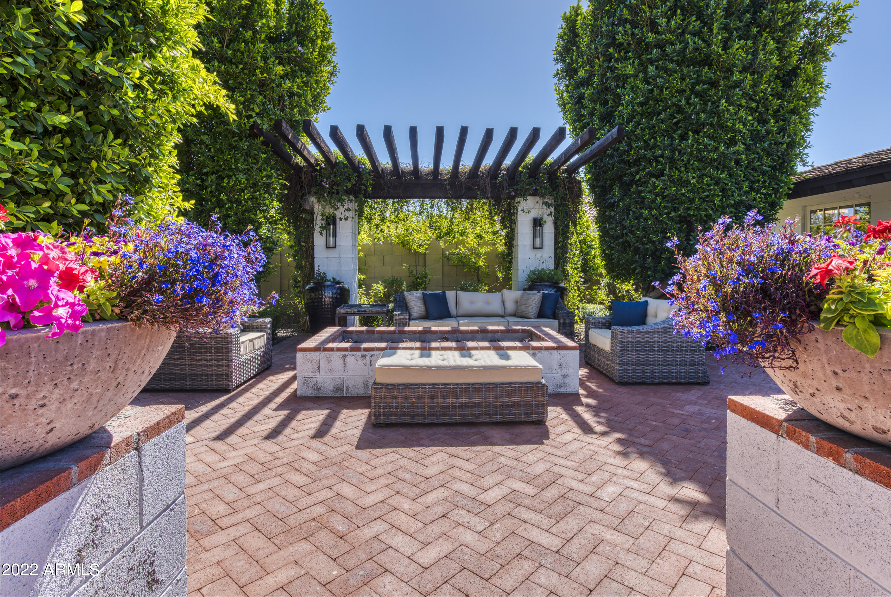 CONTINENTAL GROVES OF ARCADIA - Residential