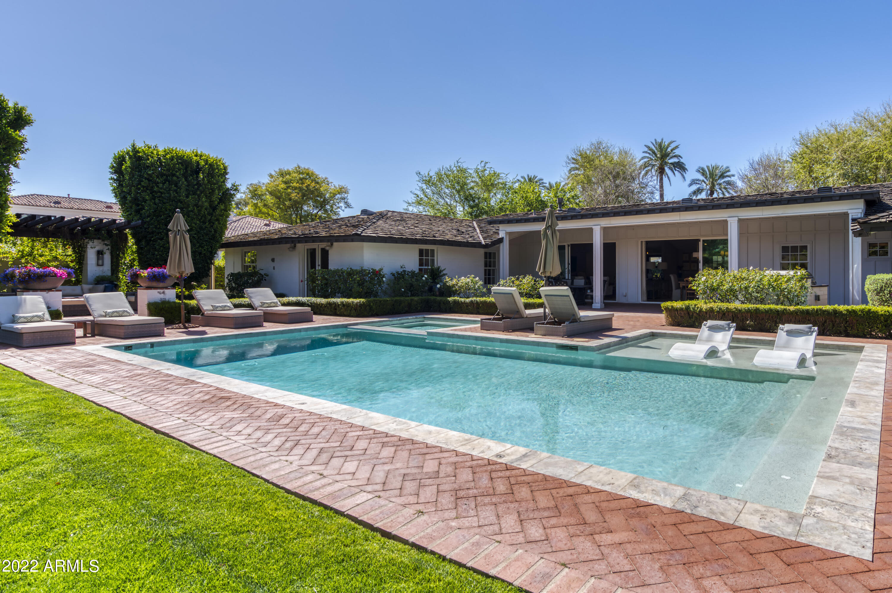 CONTINENTAL GROVES OF ARCADIA - Residential