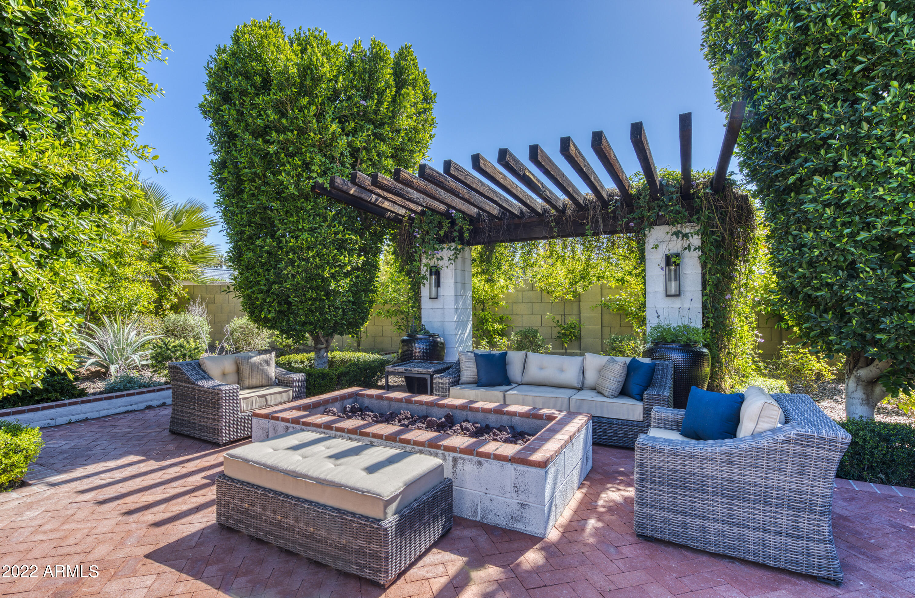 CONTINENTAL GROVES OF ARCADIA - Residential