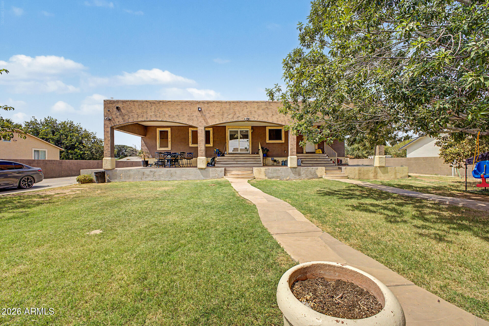 HACIENDAS DEL OESTE - Residential