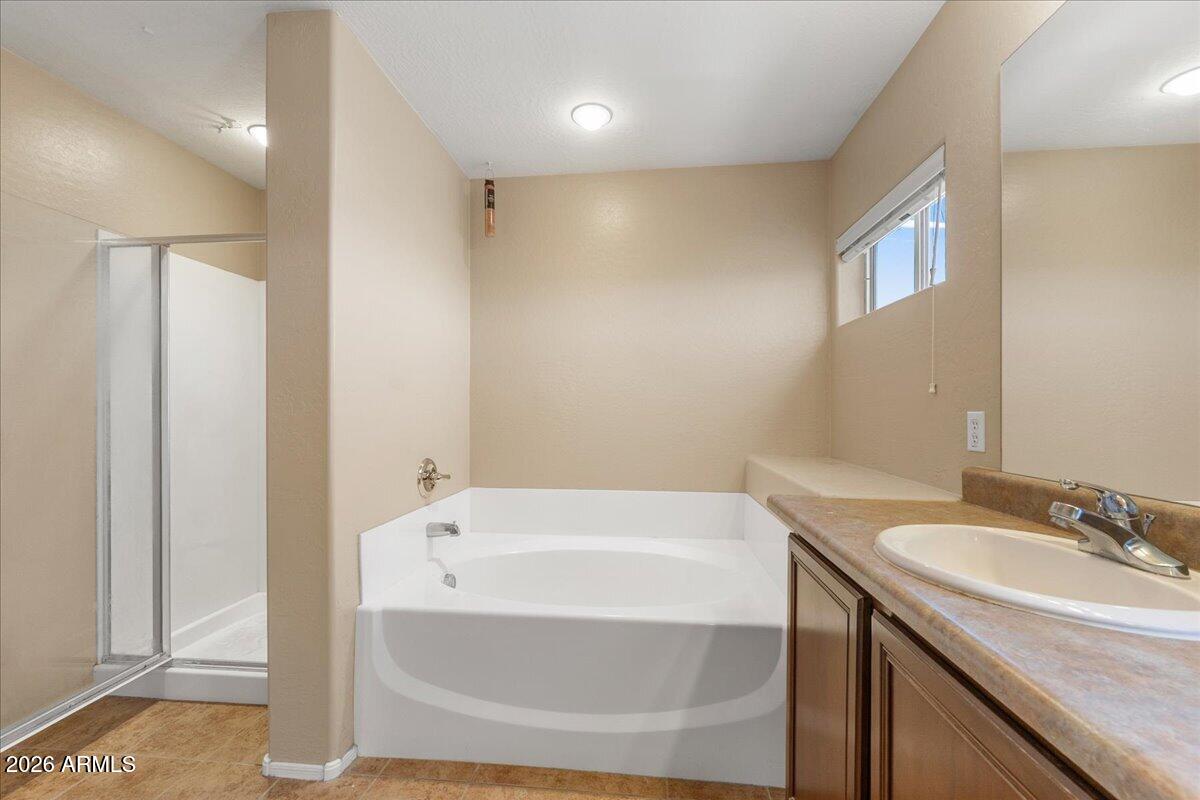 MOUNTAIN GATE - Residential