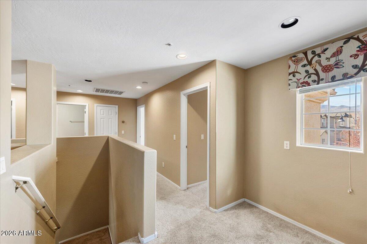 MOUNTAIN GATE - Residential
