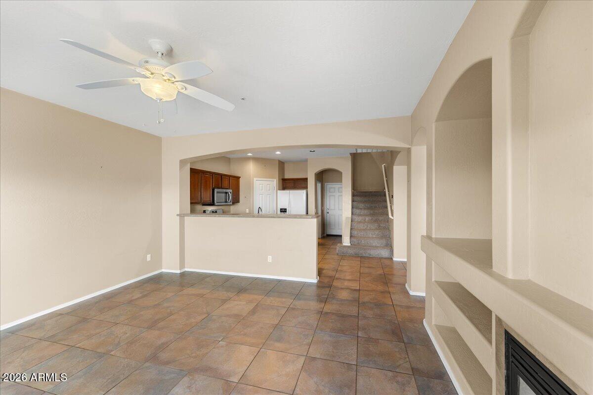 MOUNTAIN GATE - Residential