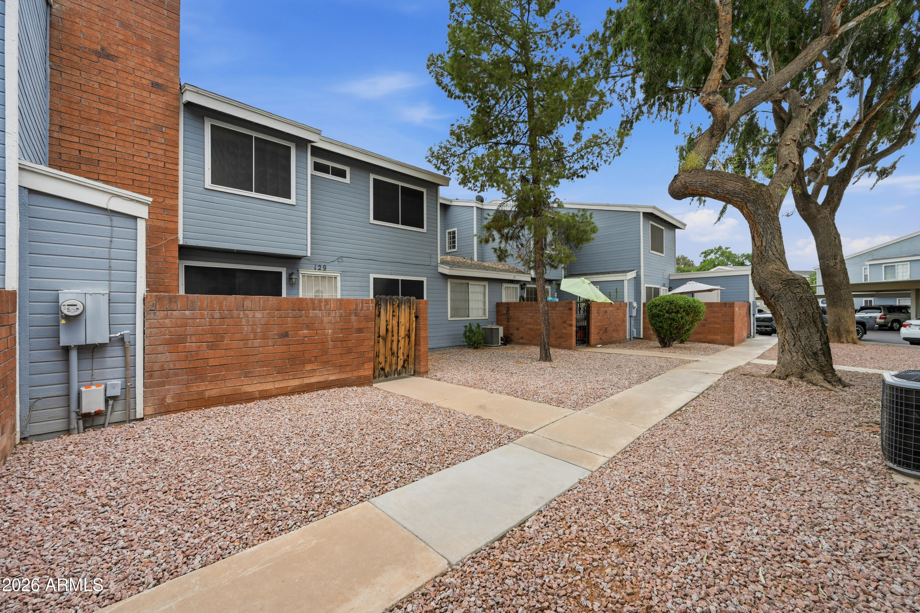 EASTBROOK - Residential