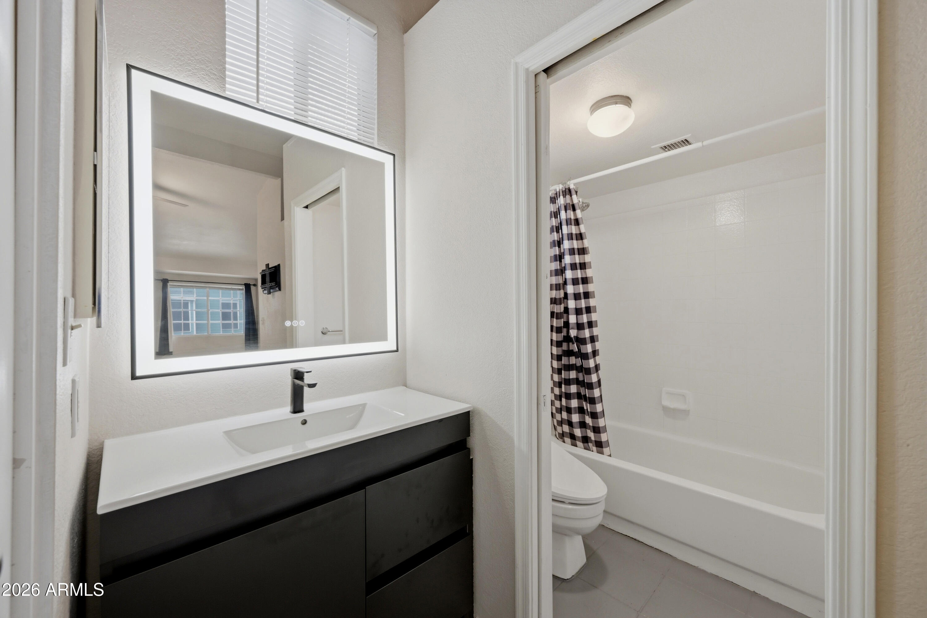 EASTBROOK - Residential