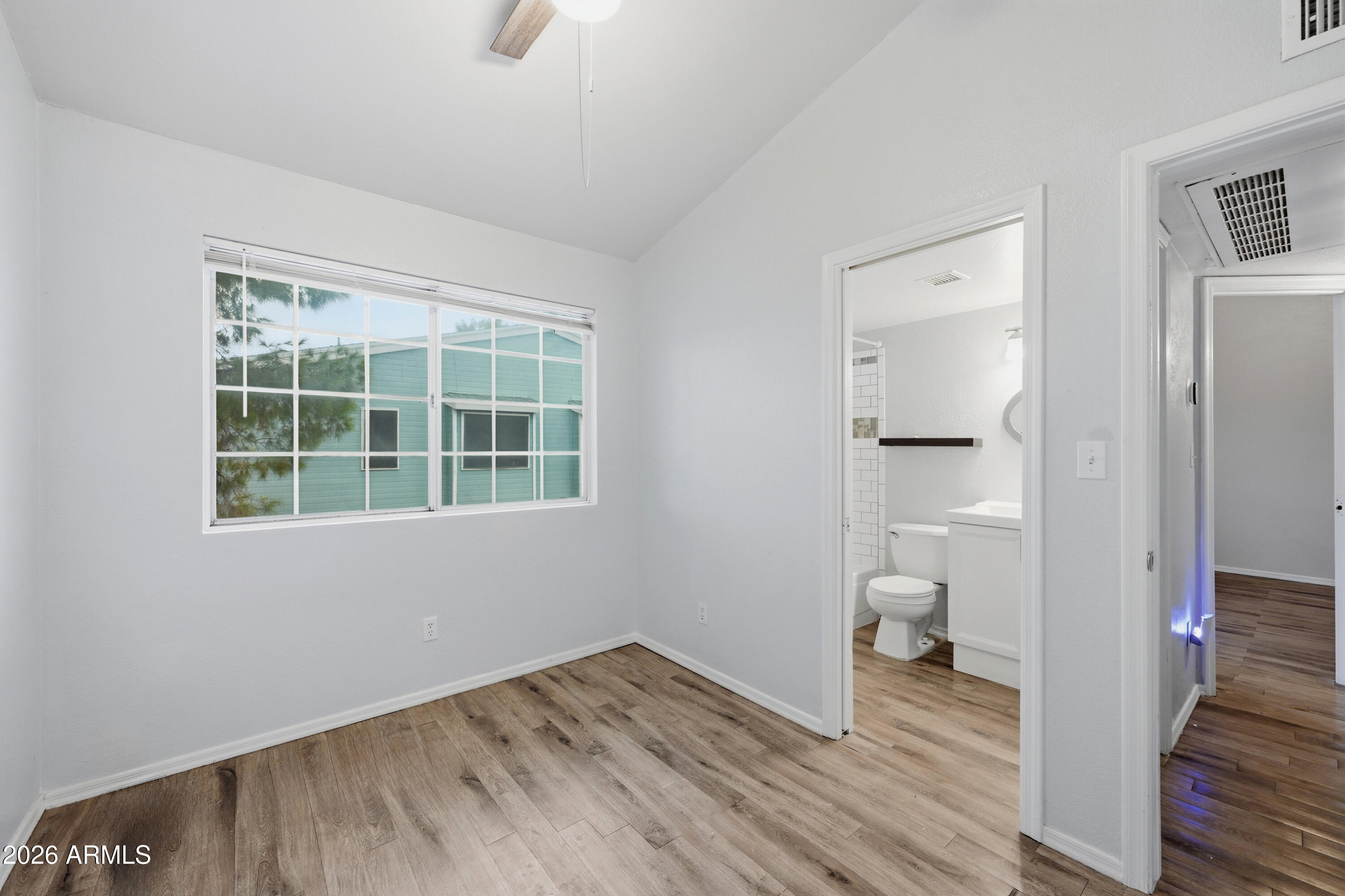 EASTBROOK - Residential