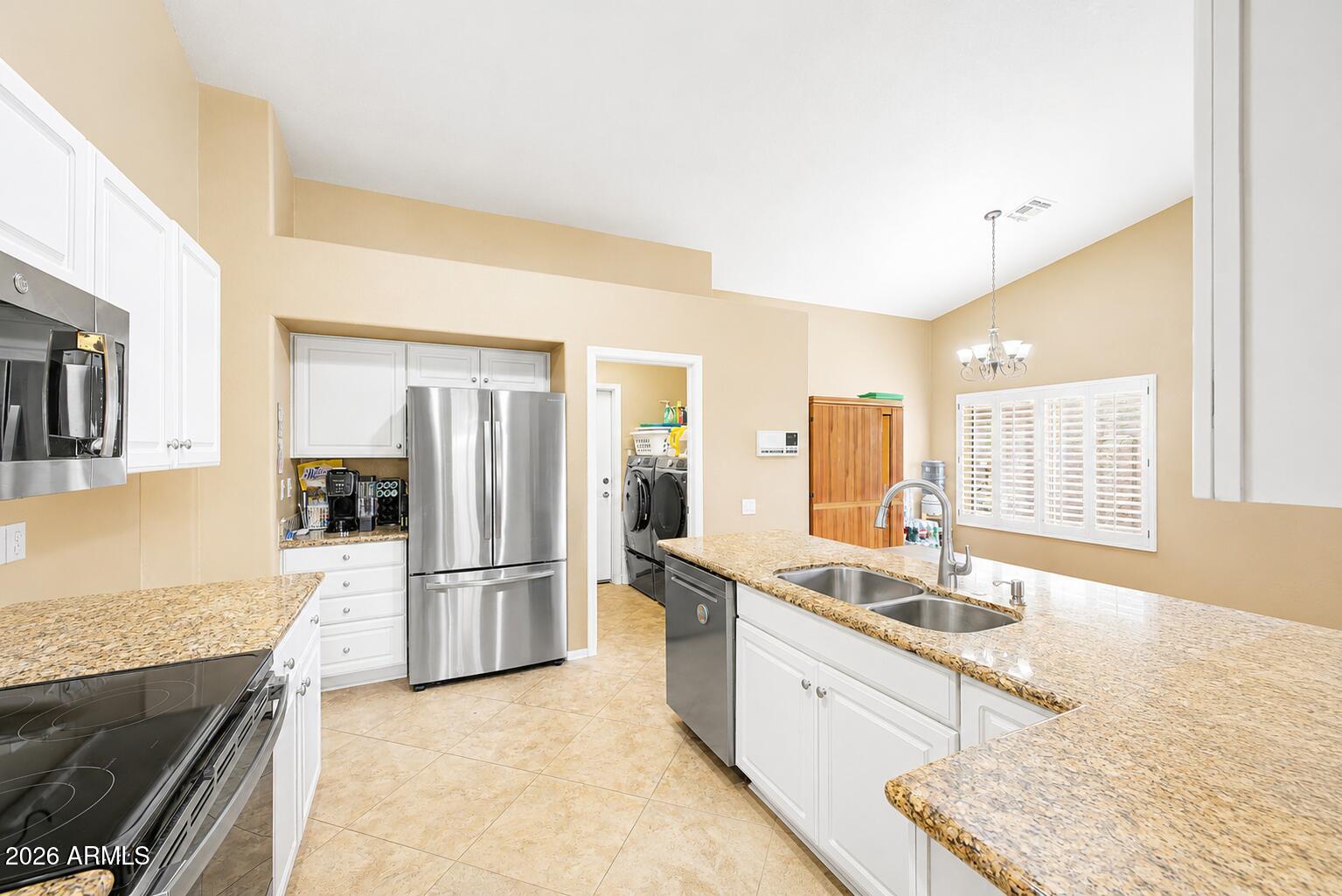 PARCEL 8 AT ARROWHEAD RANCH - Residential