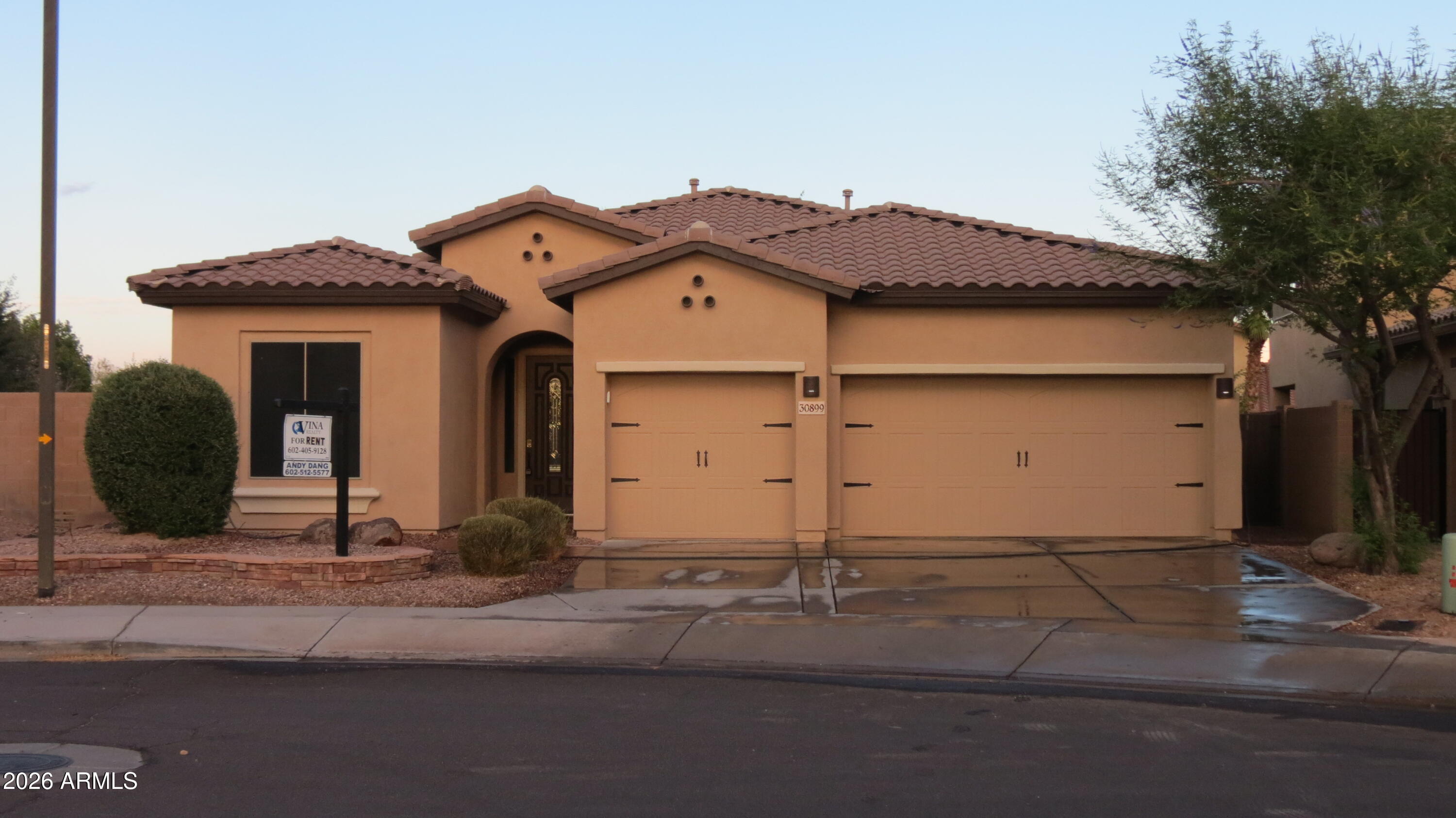 VISTANCIA VILLAGE A PARCEL A8 - Residential Lease