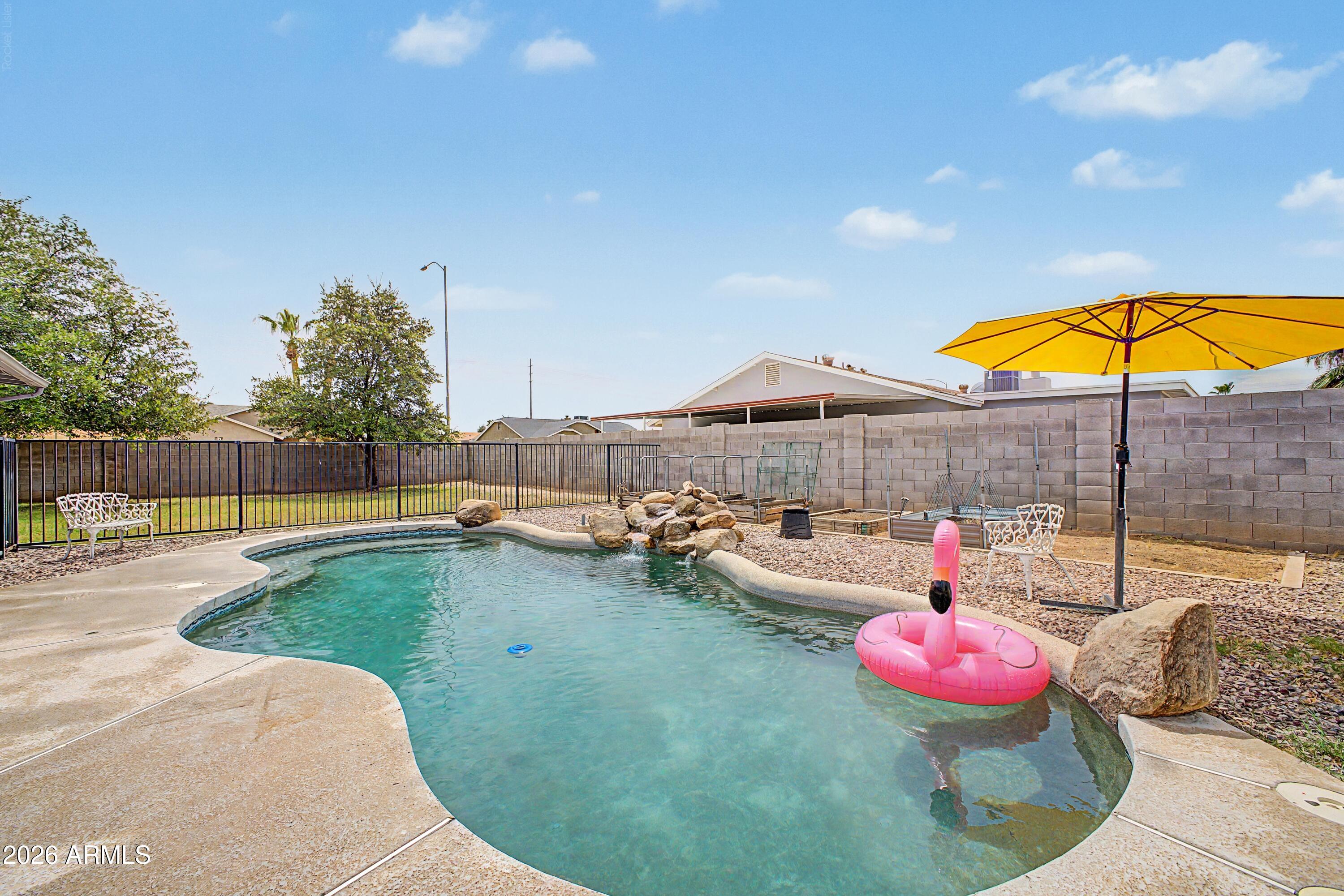 LEMON TREE TERRACE UNIT T - Residential