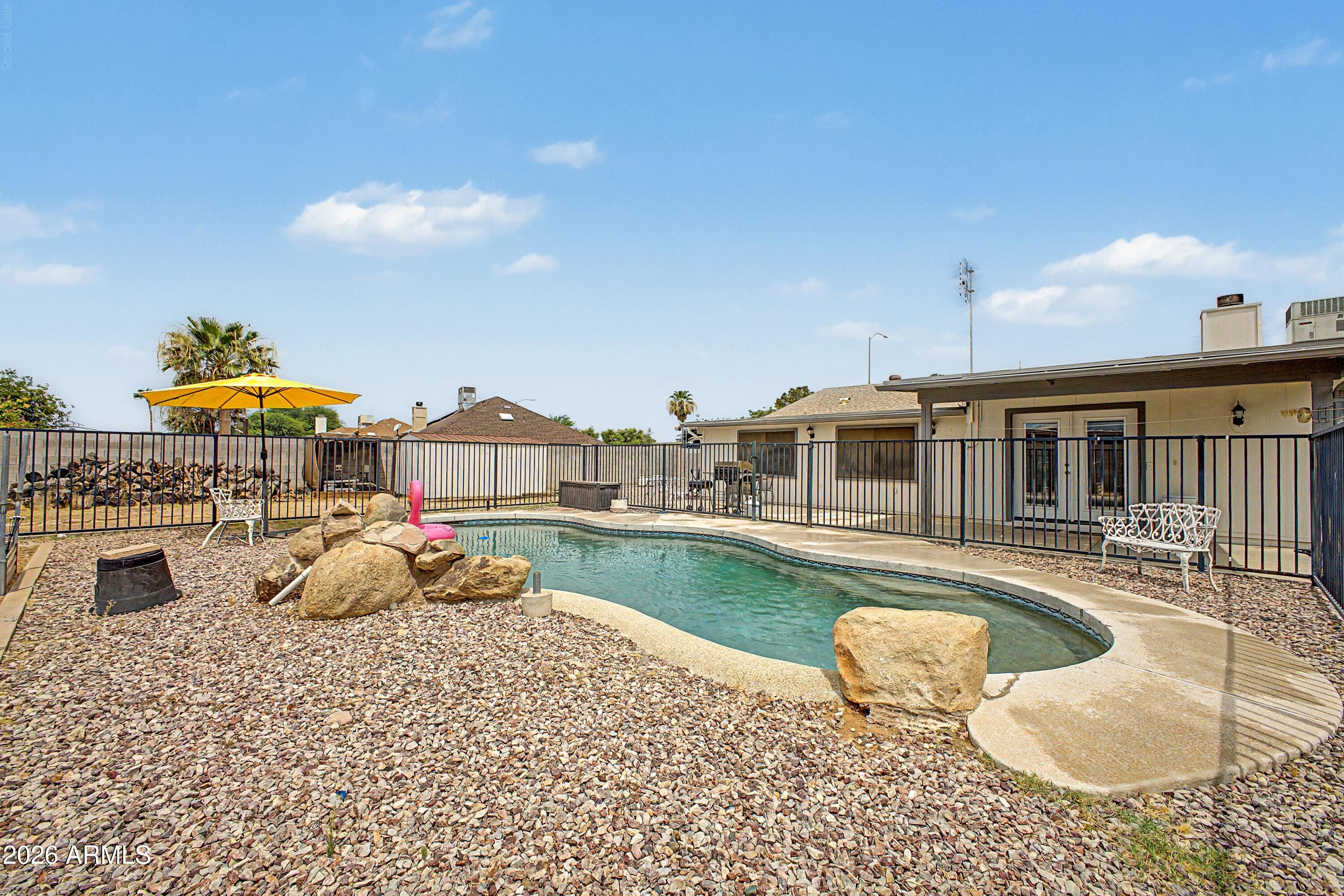 LEMON TREE TERRACE UNIT T - Residential