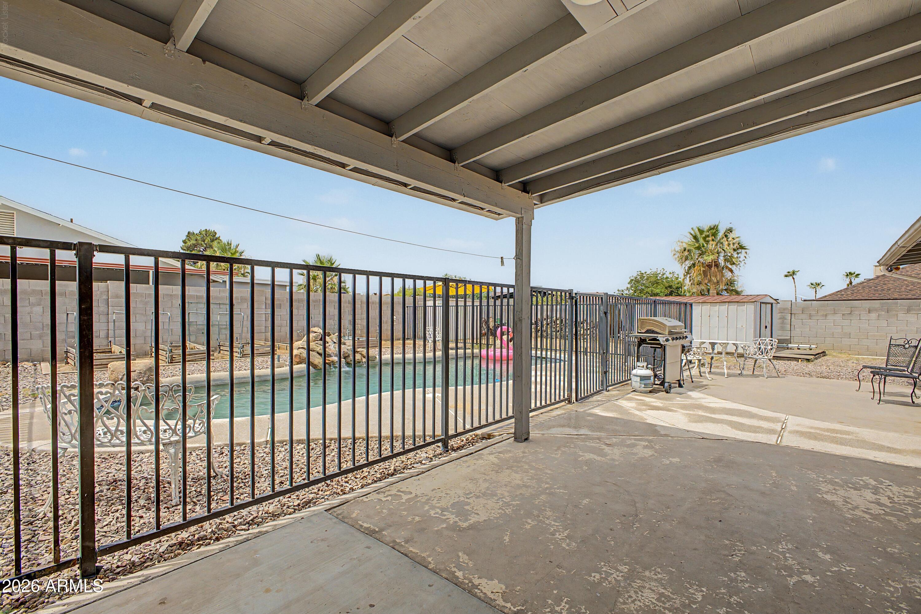 LEMON TREE TERRACE UNIT T - Residential