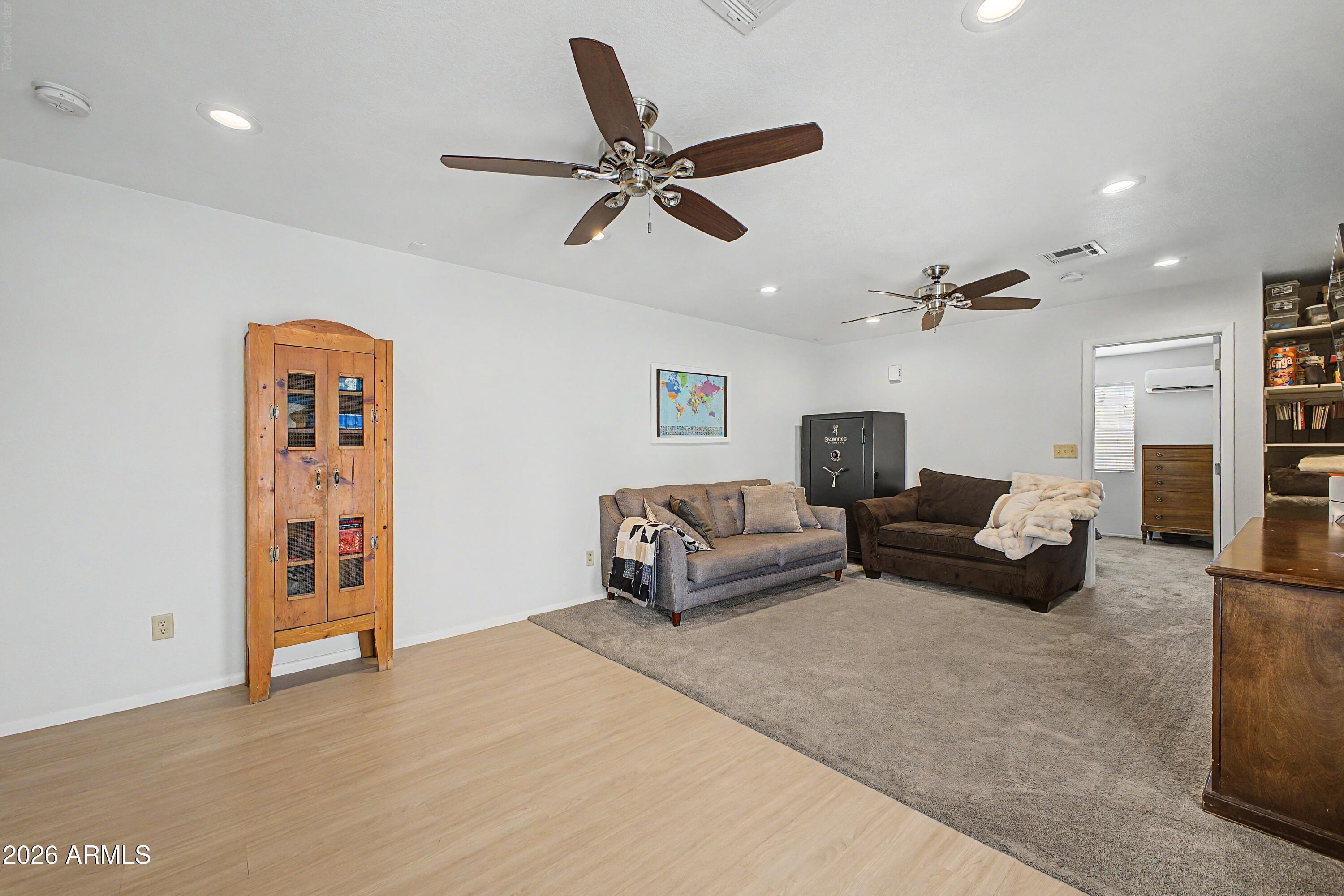 LEMON TREE TERRACE UNIT T - Residential