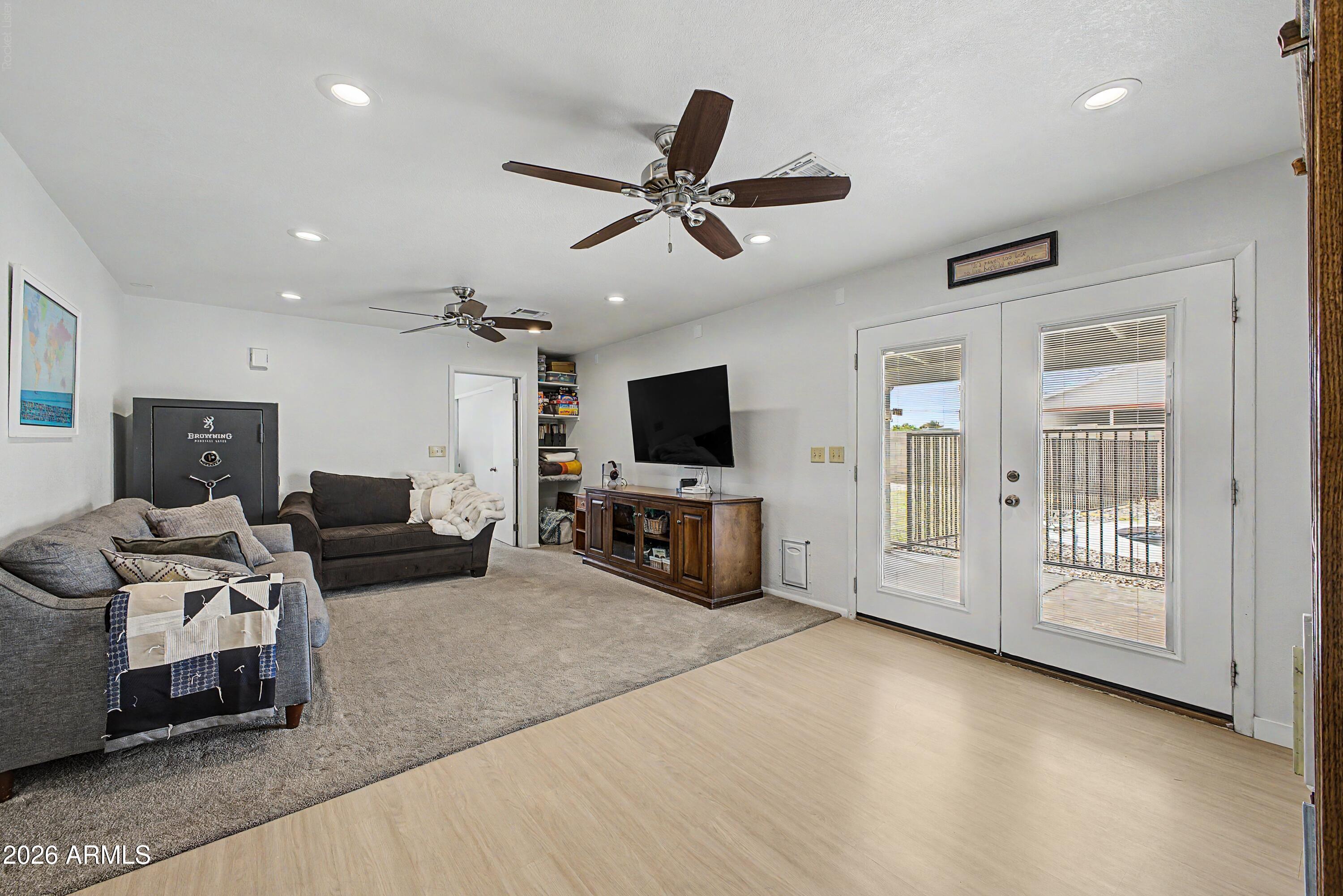 LEMON TREE TERRACE UNIT T - Residential