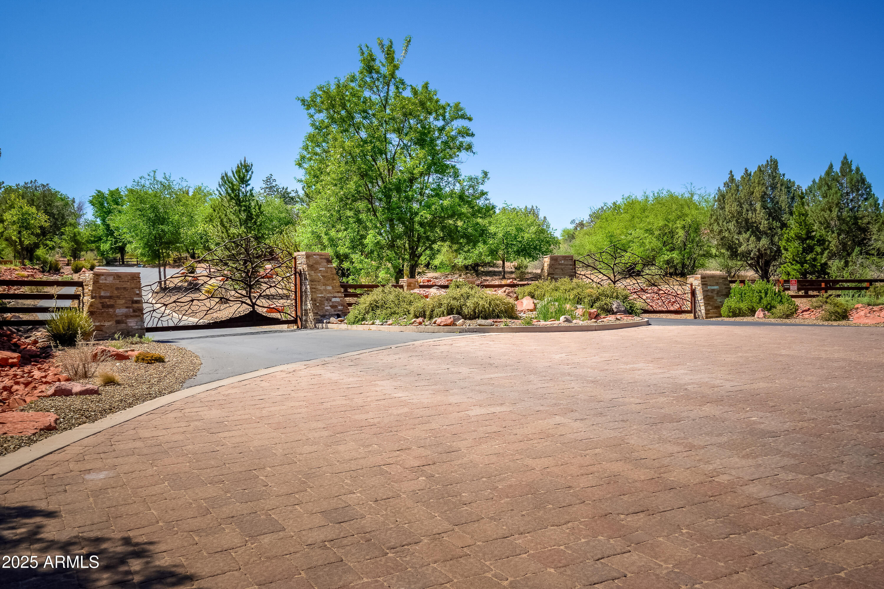 CROSS CREEK RANCH - Land
