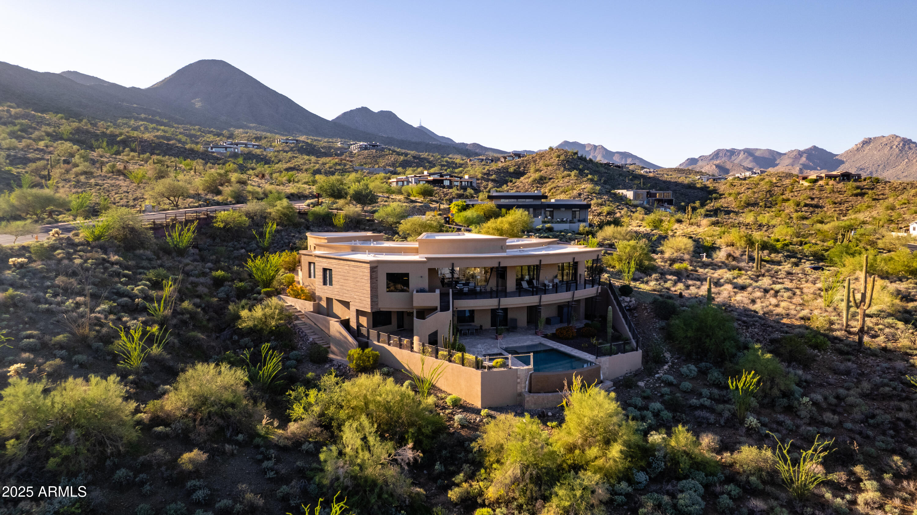 EAGLES NEST - Residential