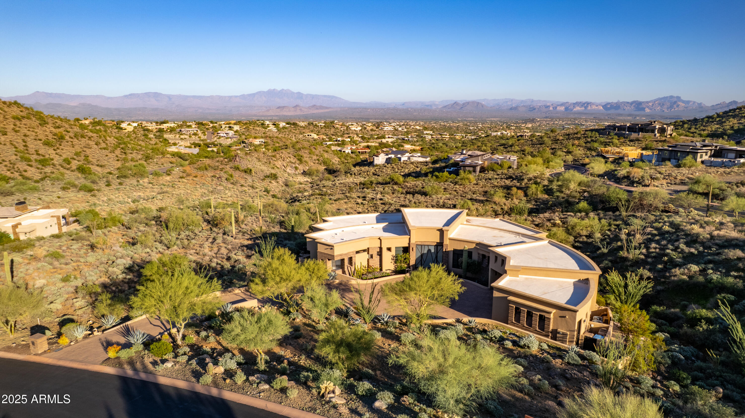 EAGLES NEST - Residential