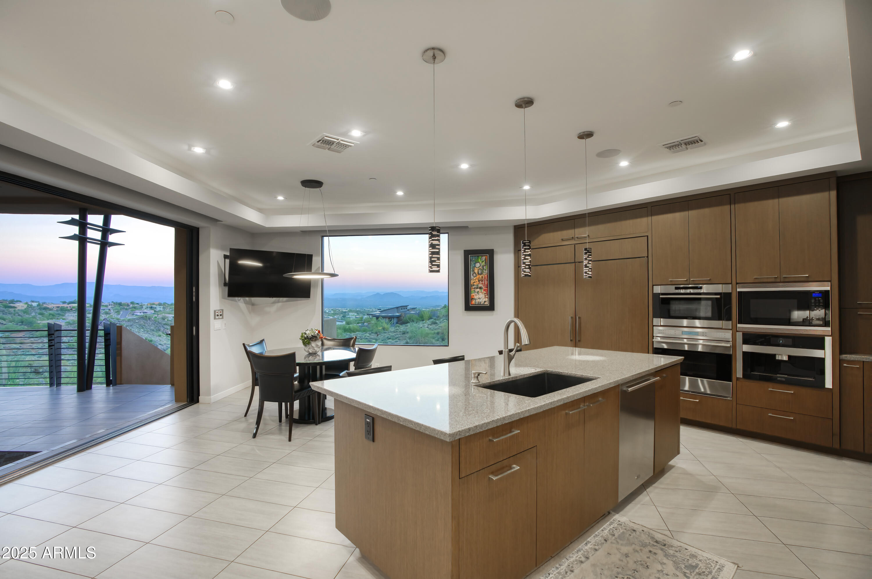 EAGLES NEST - Residential