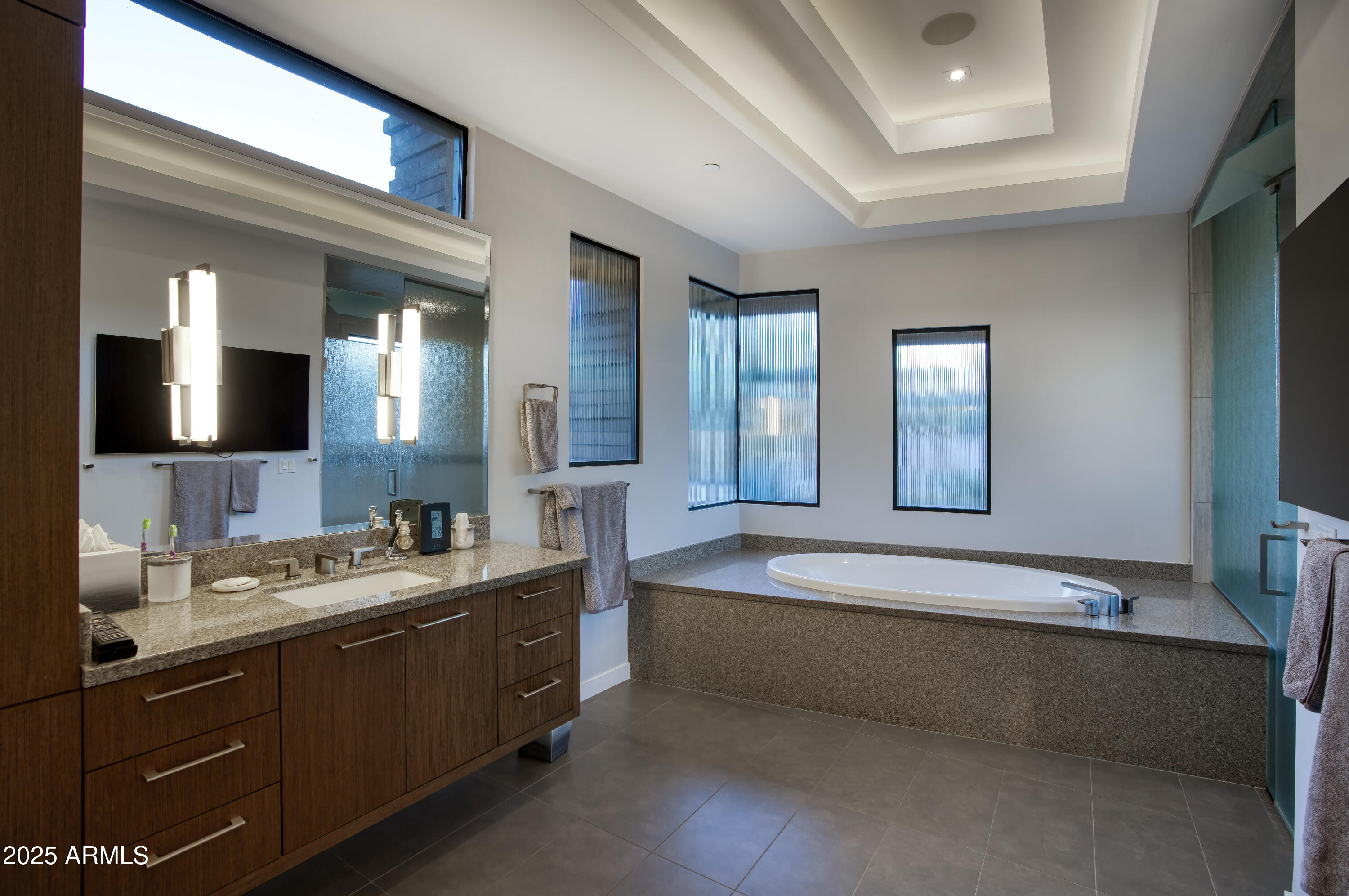 EAGLES NEST - Residential
